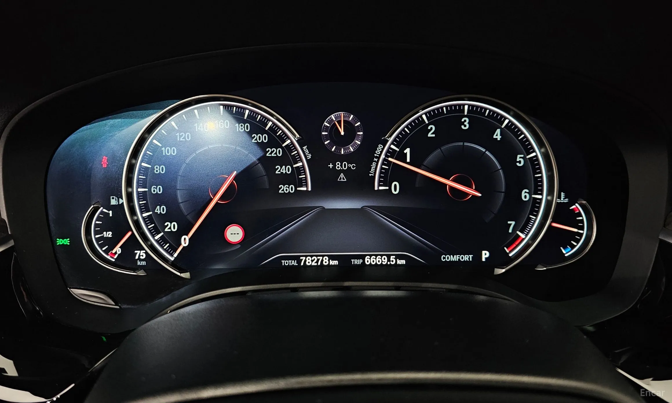 BMW 5 Series (G30) превью 8