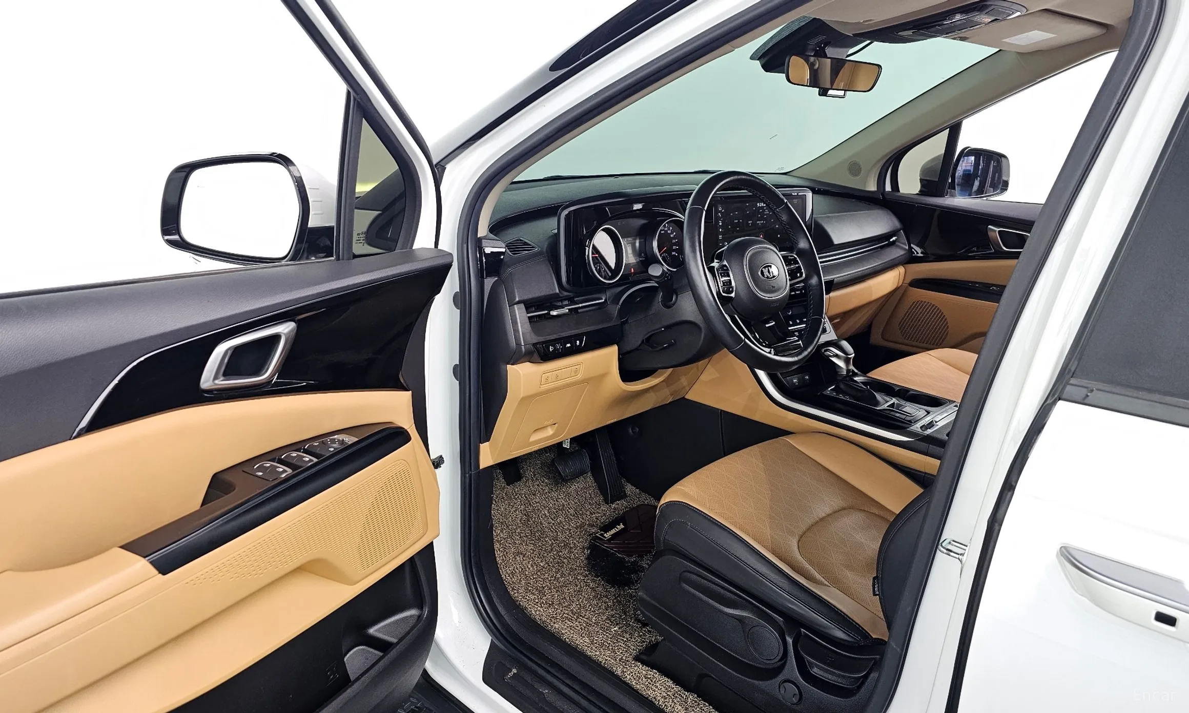 Kia Carnival Gen 4 превью 12