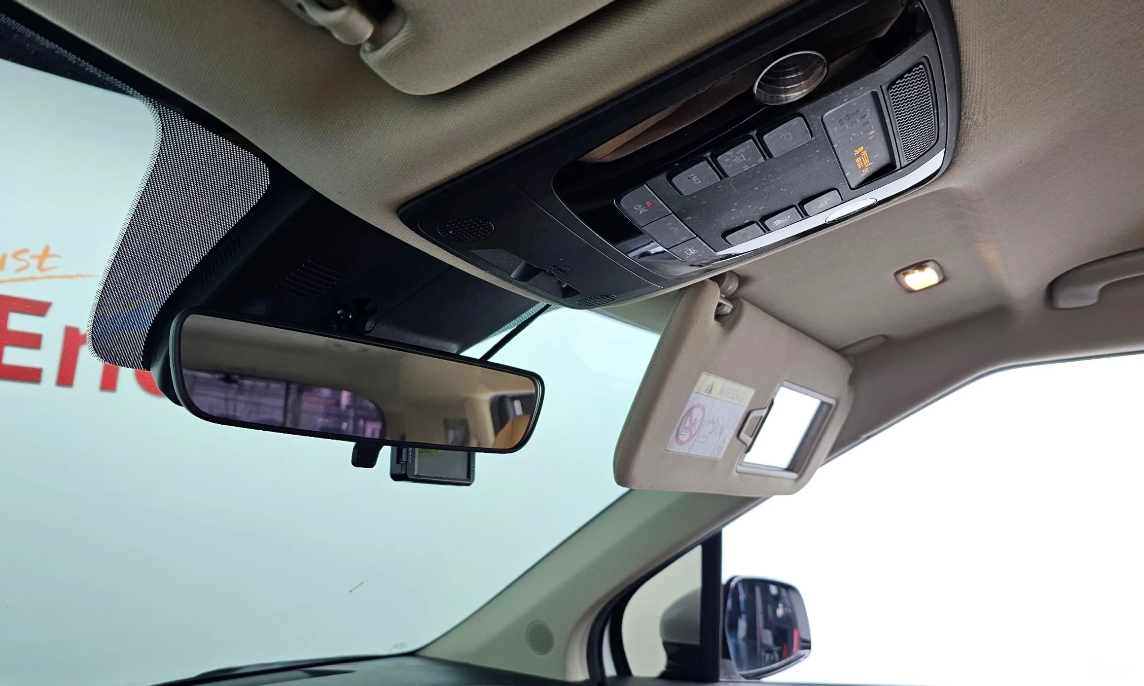 Kia Carnival Gen 4 превью 18