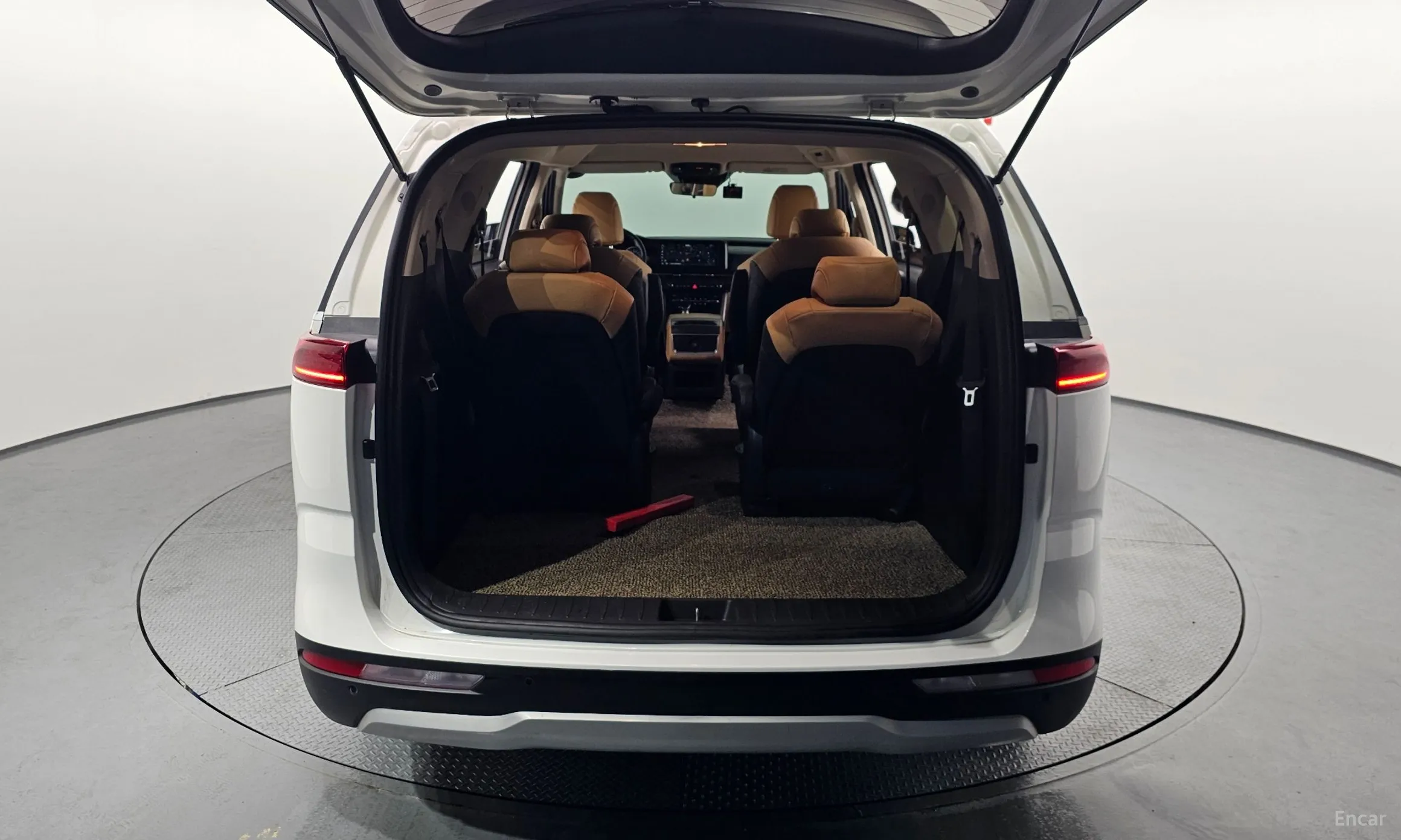 Kia Carnival Gen 4 превью 20