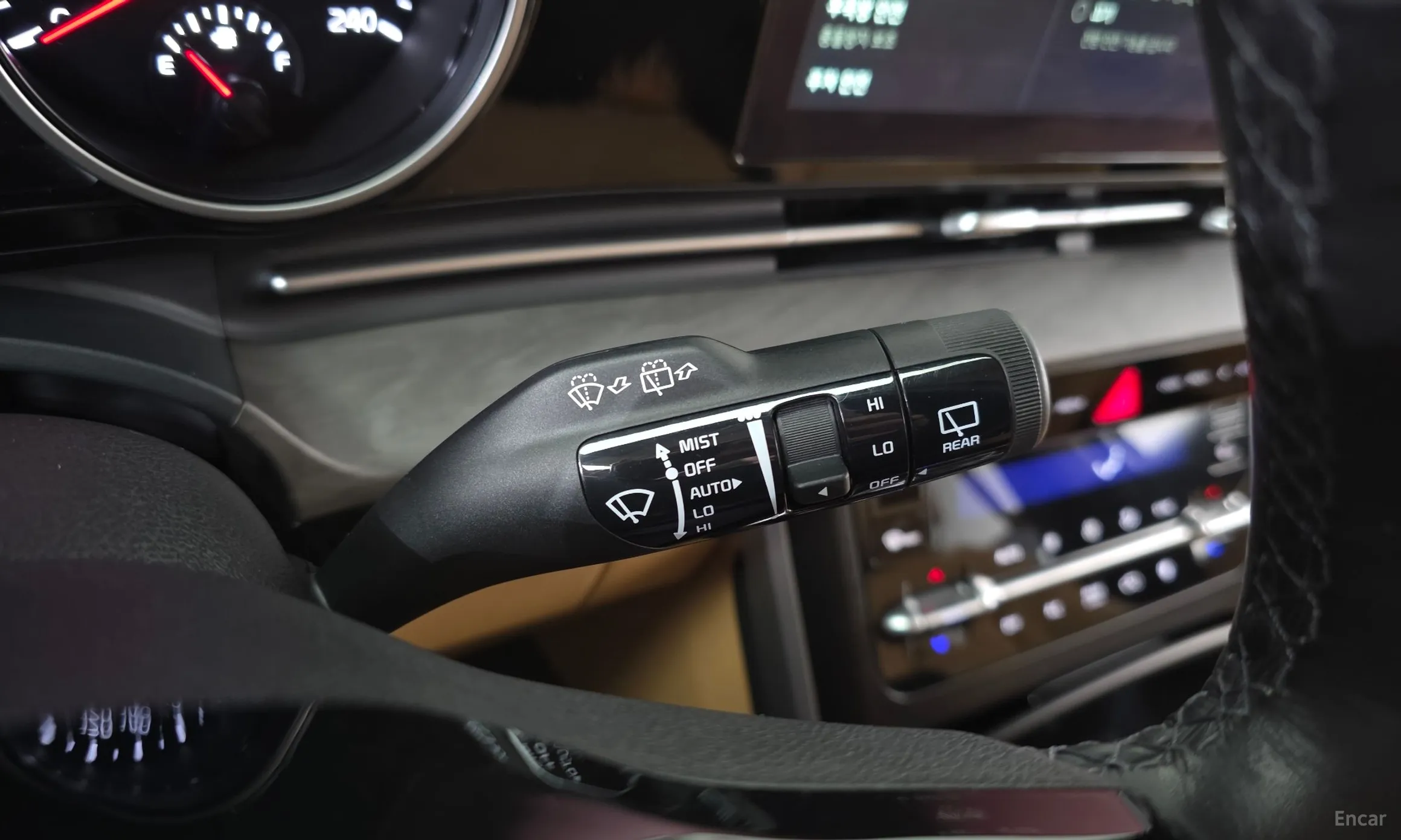 Kia Carnival Gen 4 превью 18