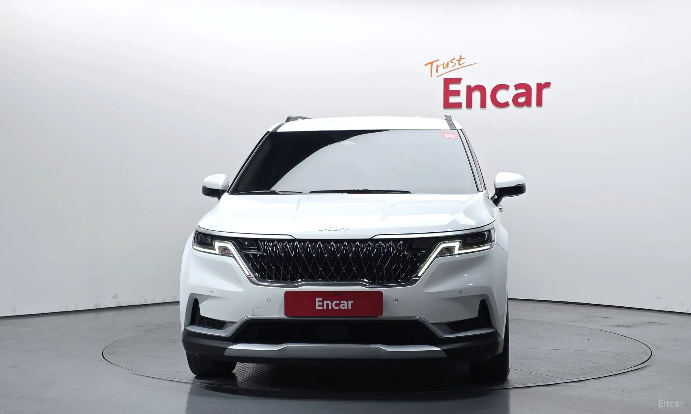 Kia Carnival Gen 4 превью 3