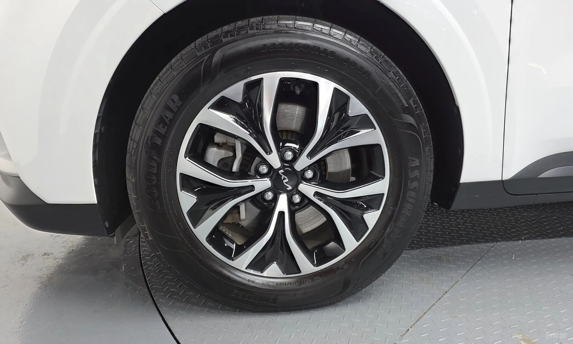 Kia Carnival Gen 4 превью 5