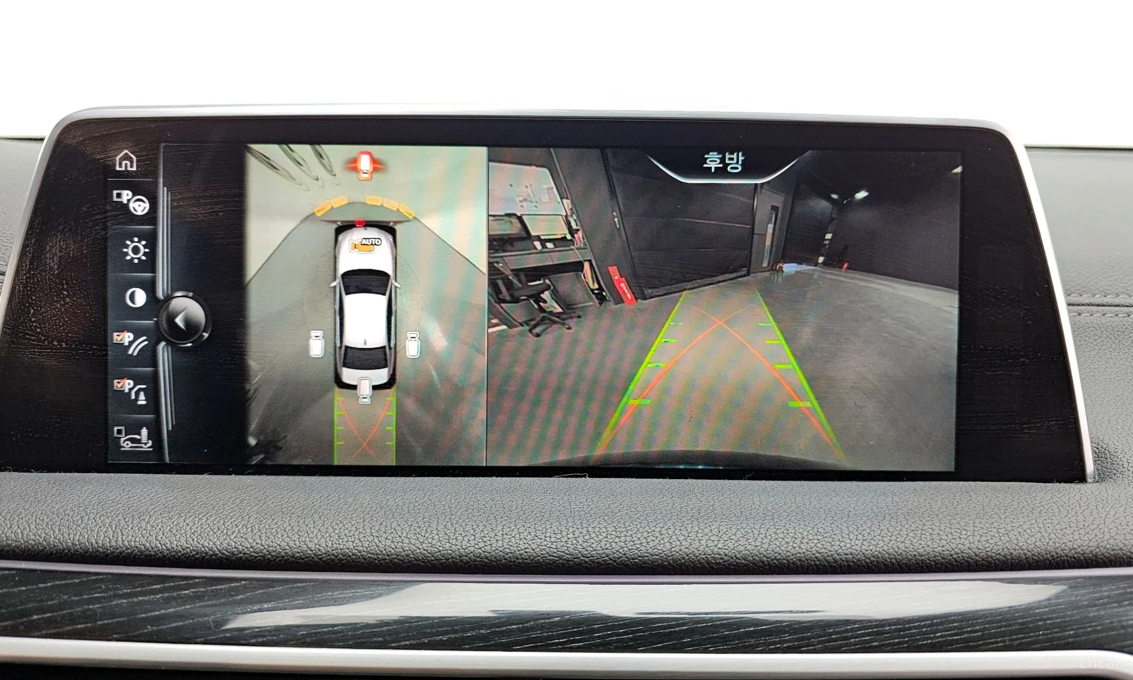 BMW 7 Series (G11) превью 15