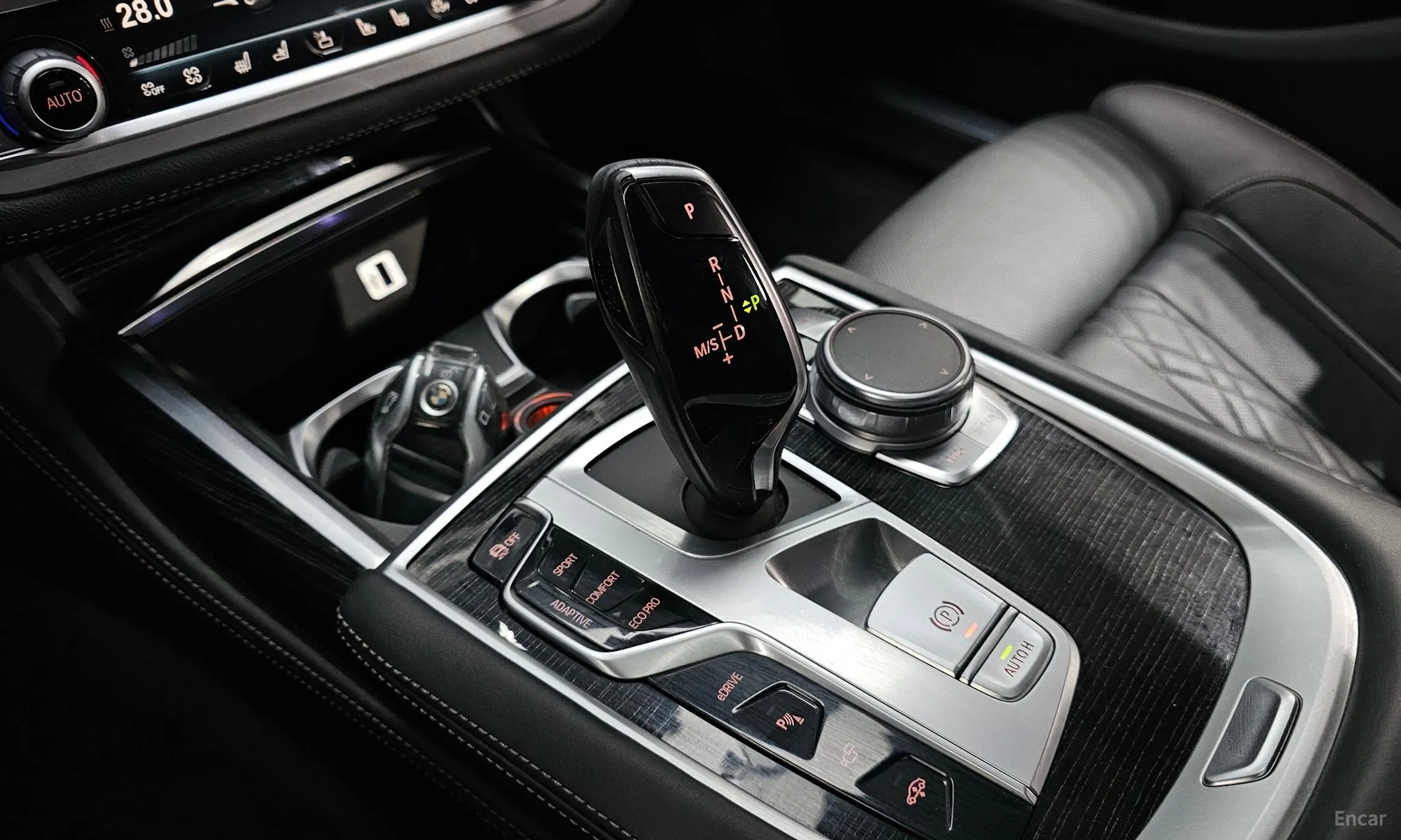 BMW 7 Series (G11) превью 9