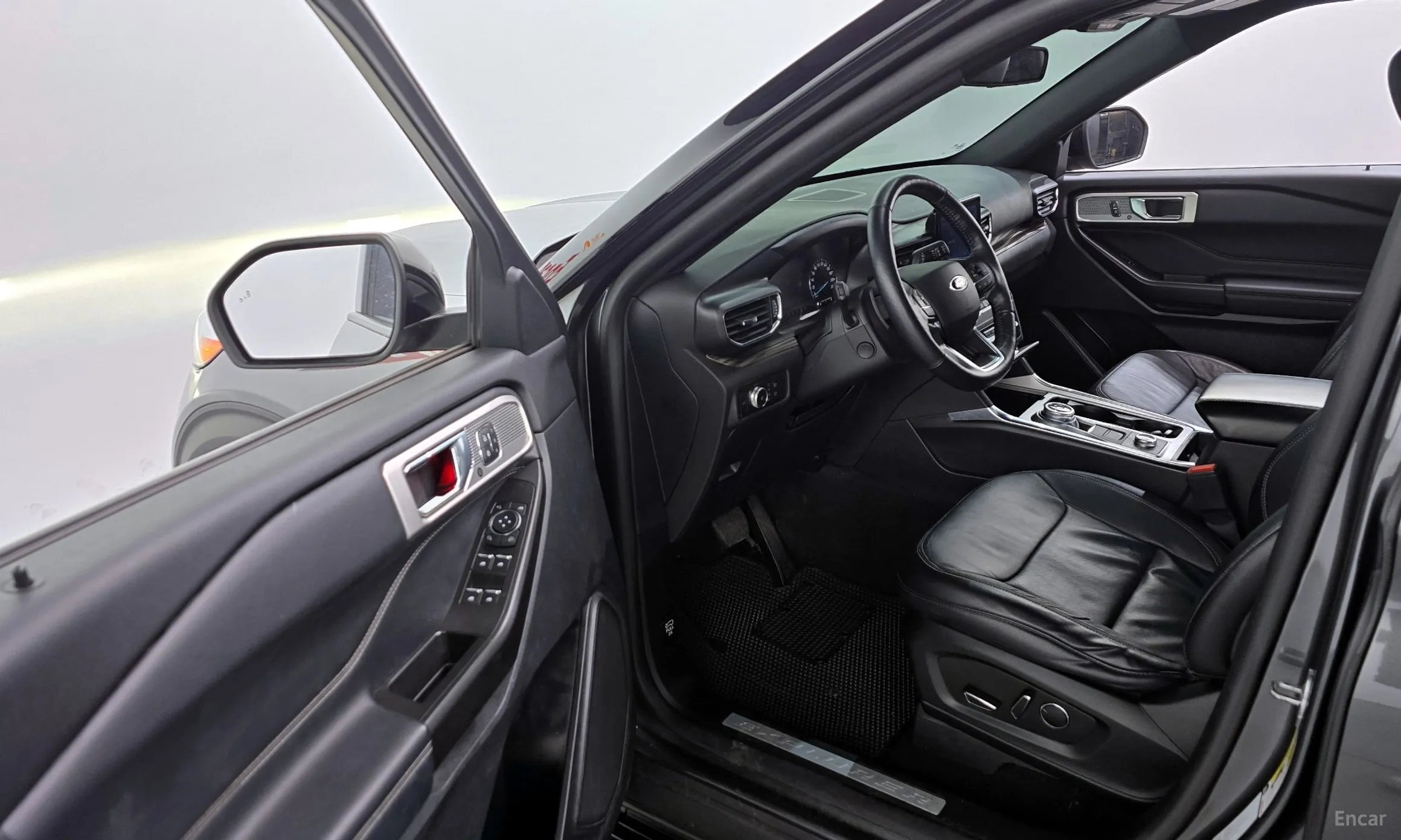 Ford Explorer 6th Generation превью 10