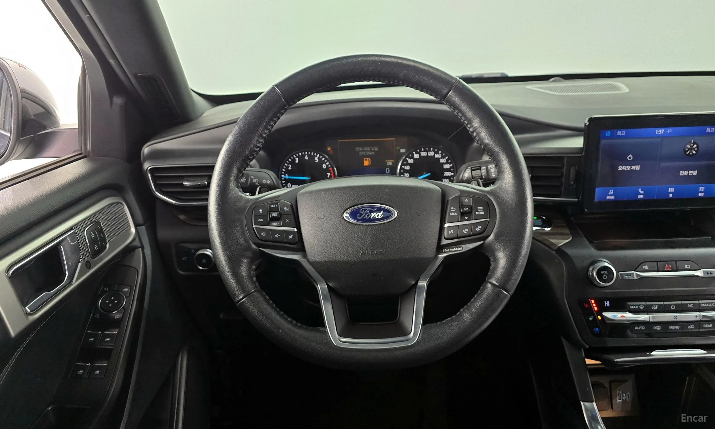 Ford Explorer 6th Generation превью 13