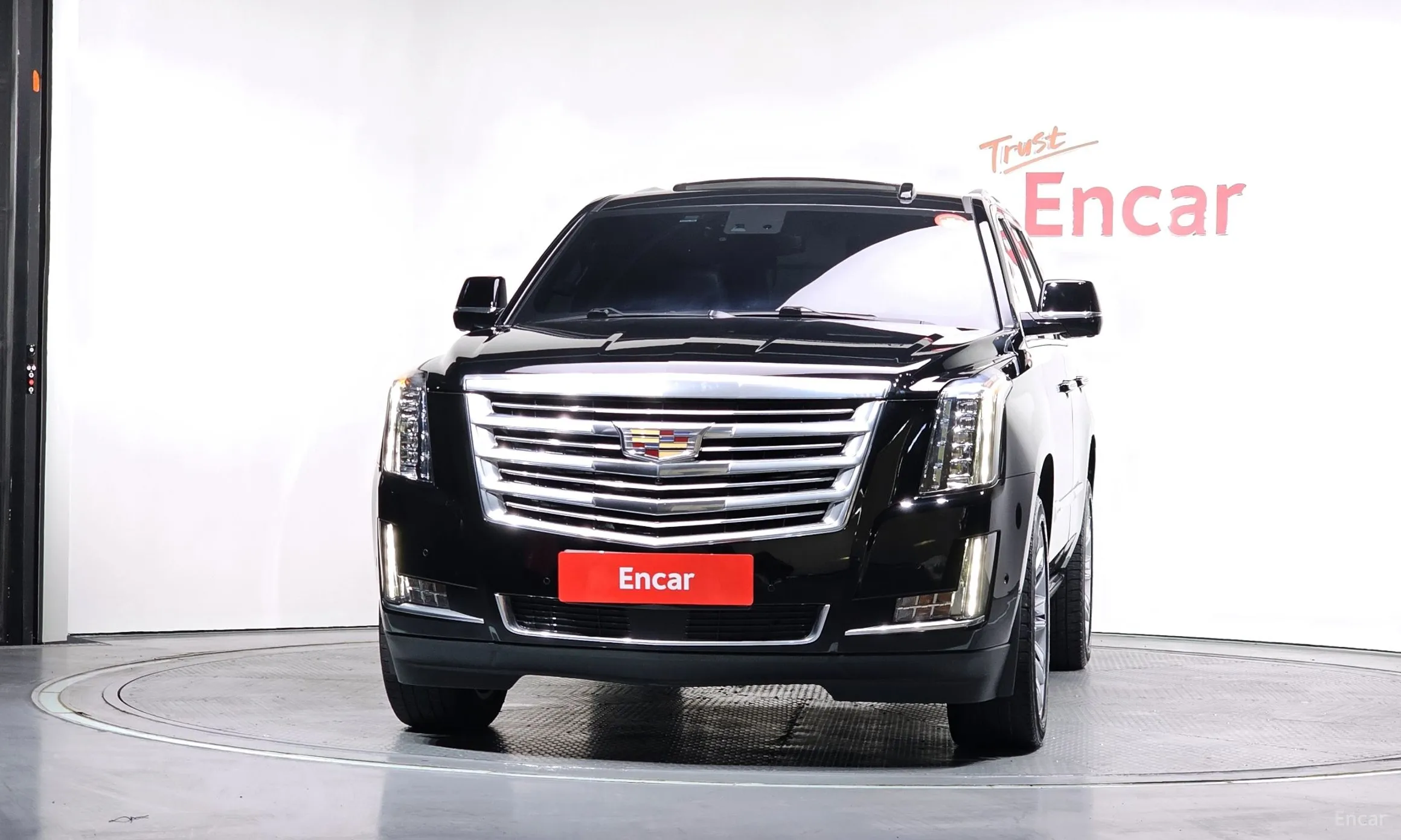 Cadillac Escalade превью 3