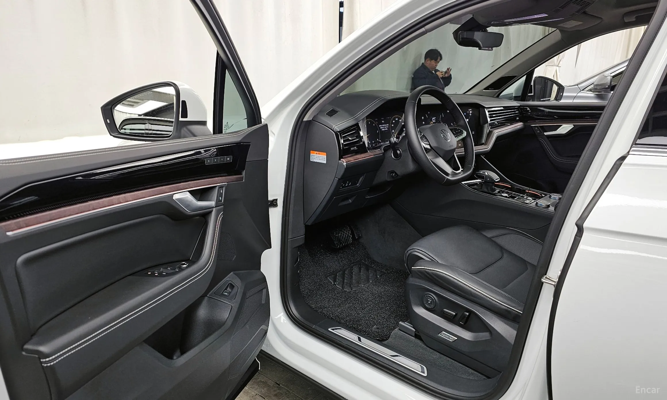 Volkswagen Touareg 3rd Generation превью 10