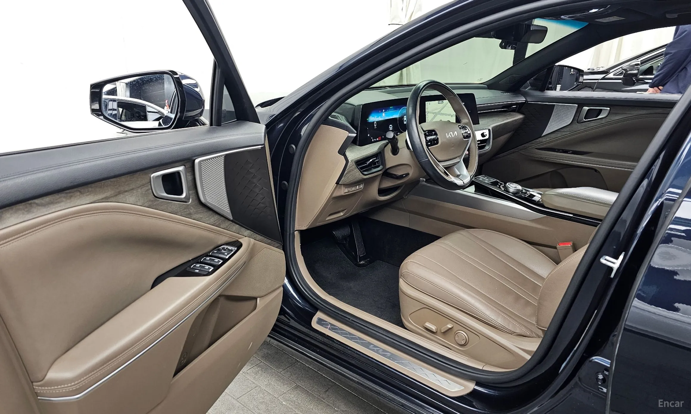 Kia K8 Hybrid превью 10