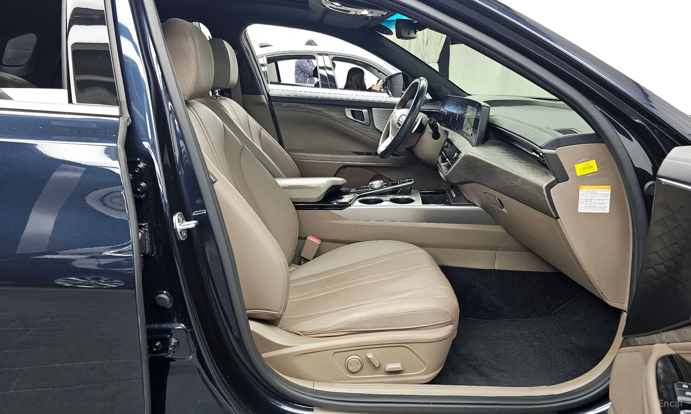 Kia K8 Hybrid превью 11