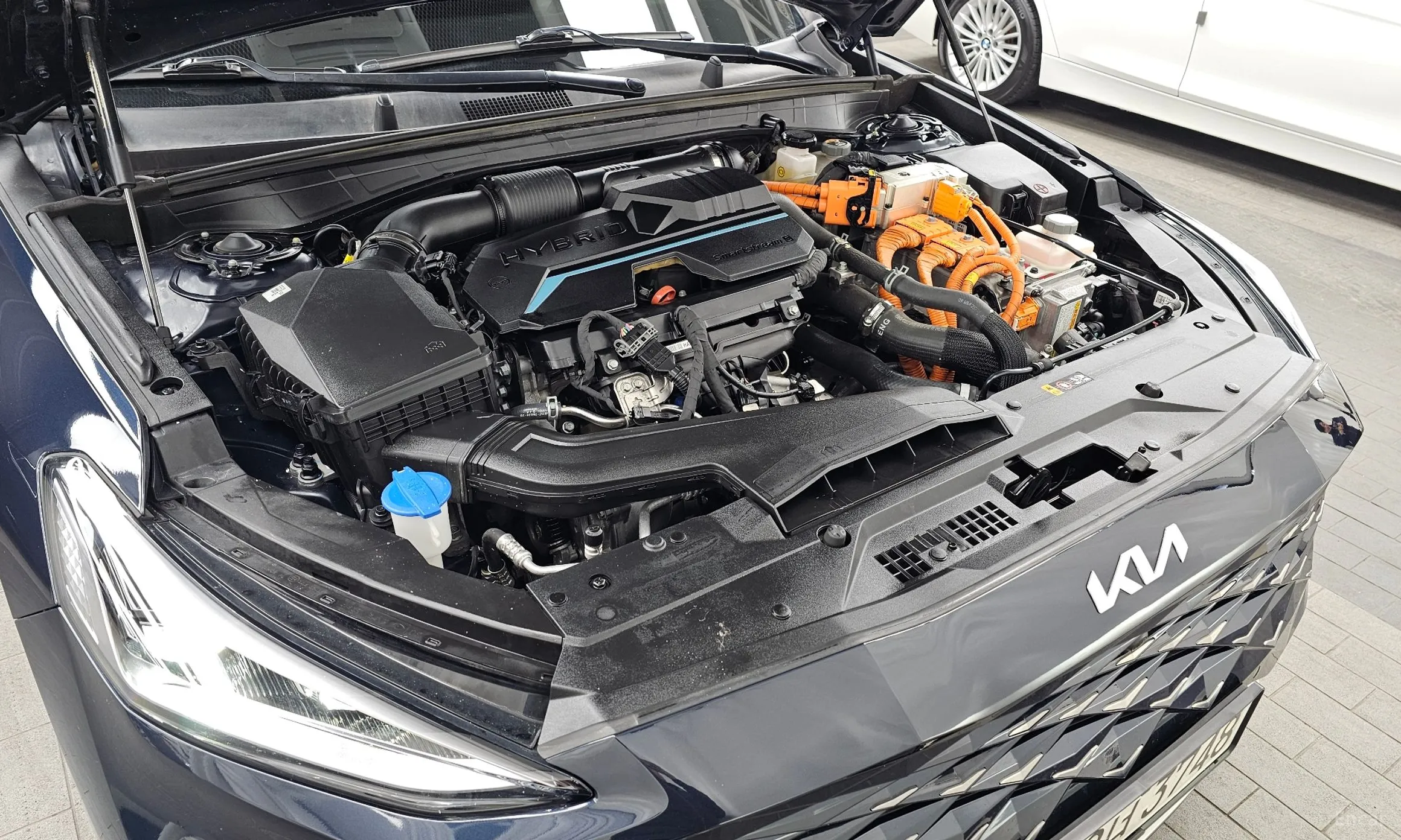 Kia K8 Hybrid превью 6