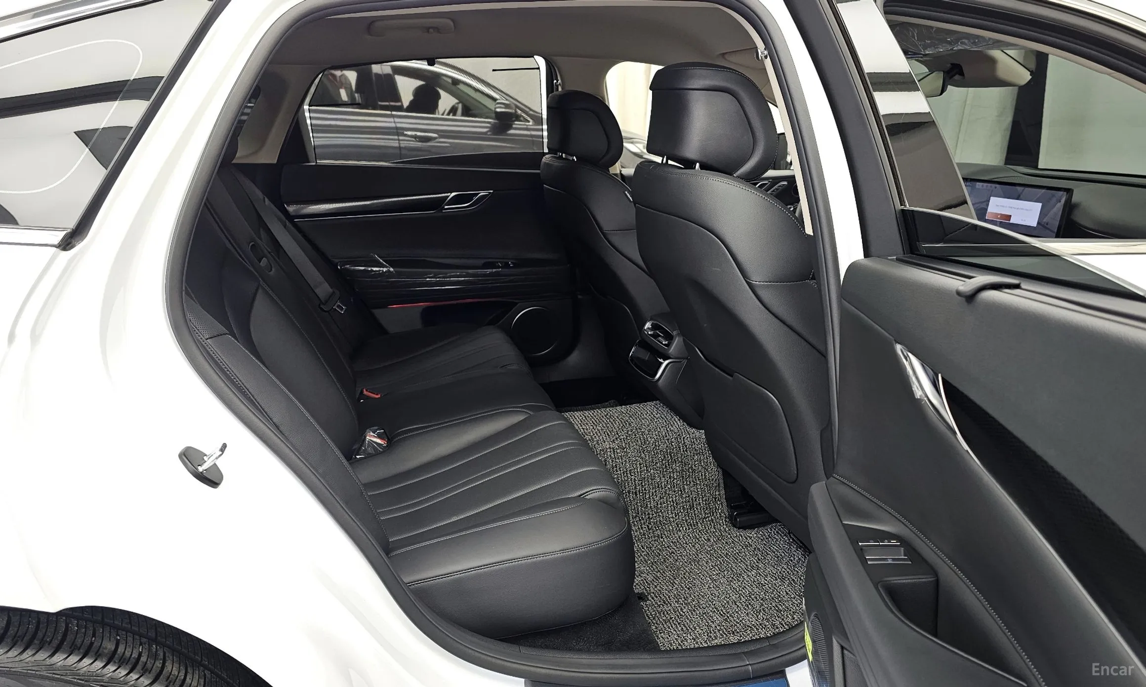 Genesis G80 (RG3) превью 12