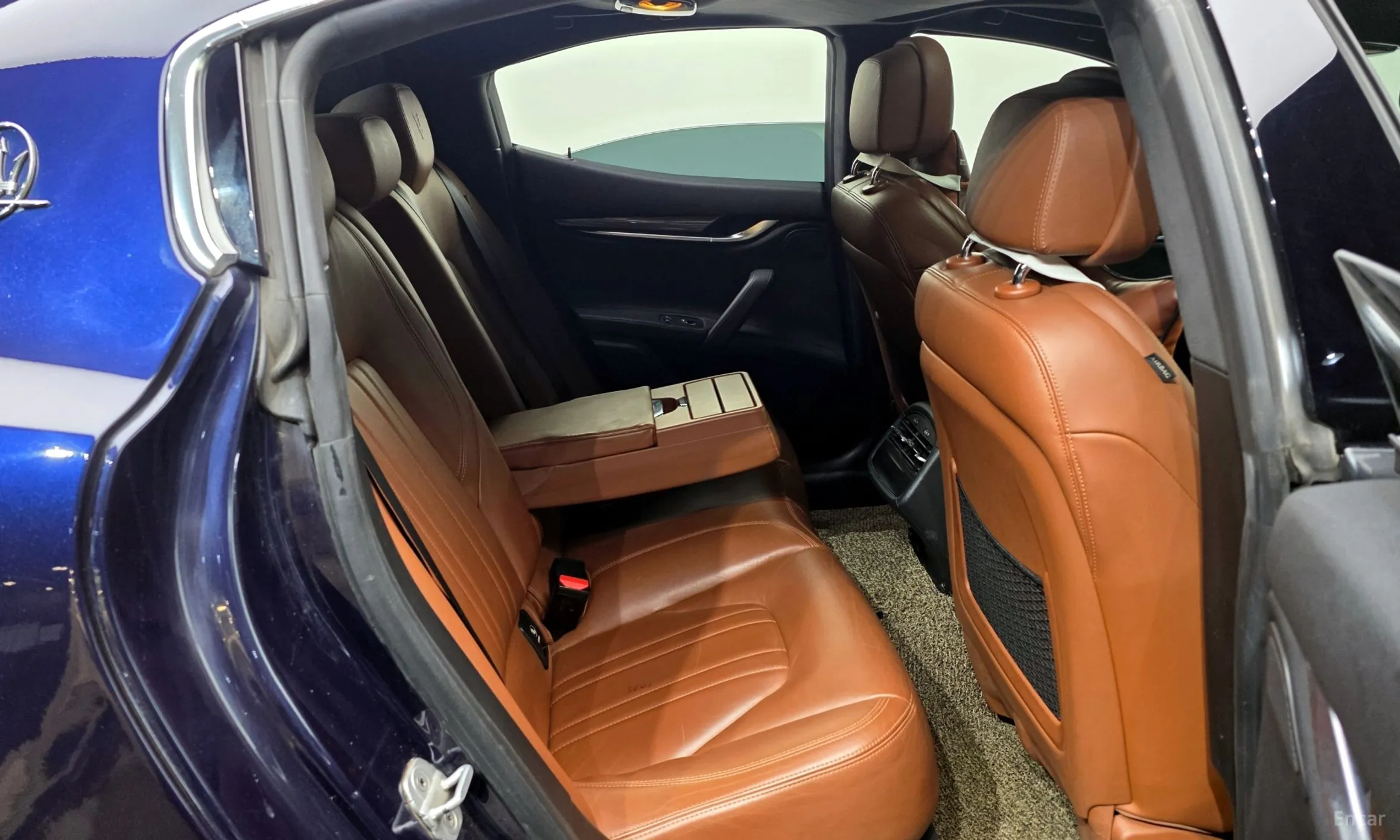 Maserati Ghibli превью 12