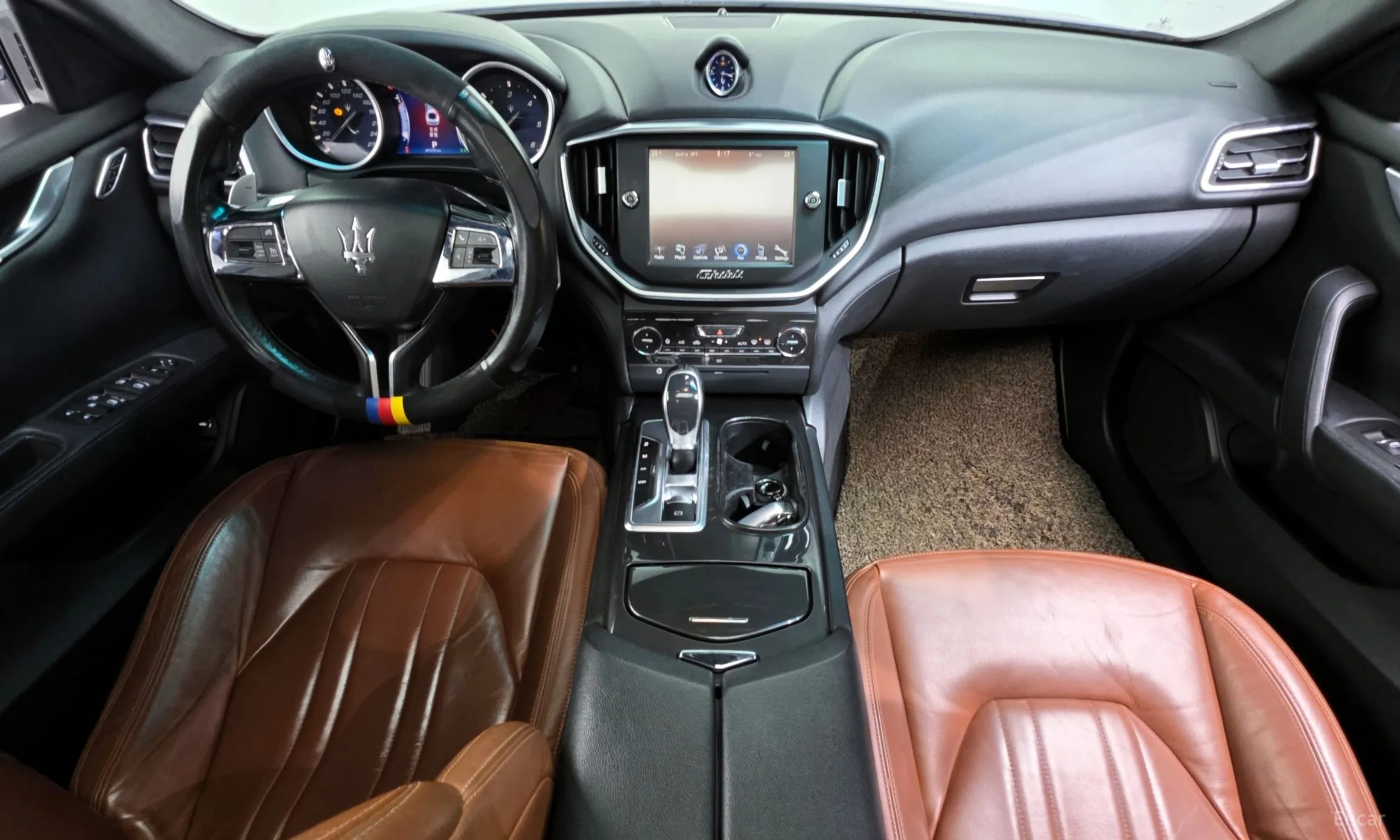 Maserati Ghibli превью 7