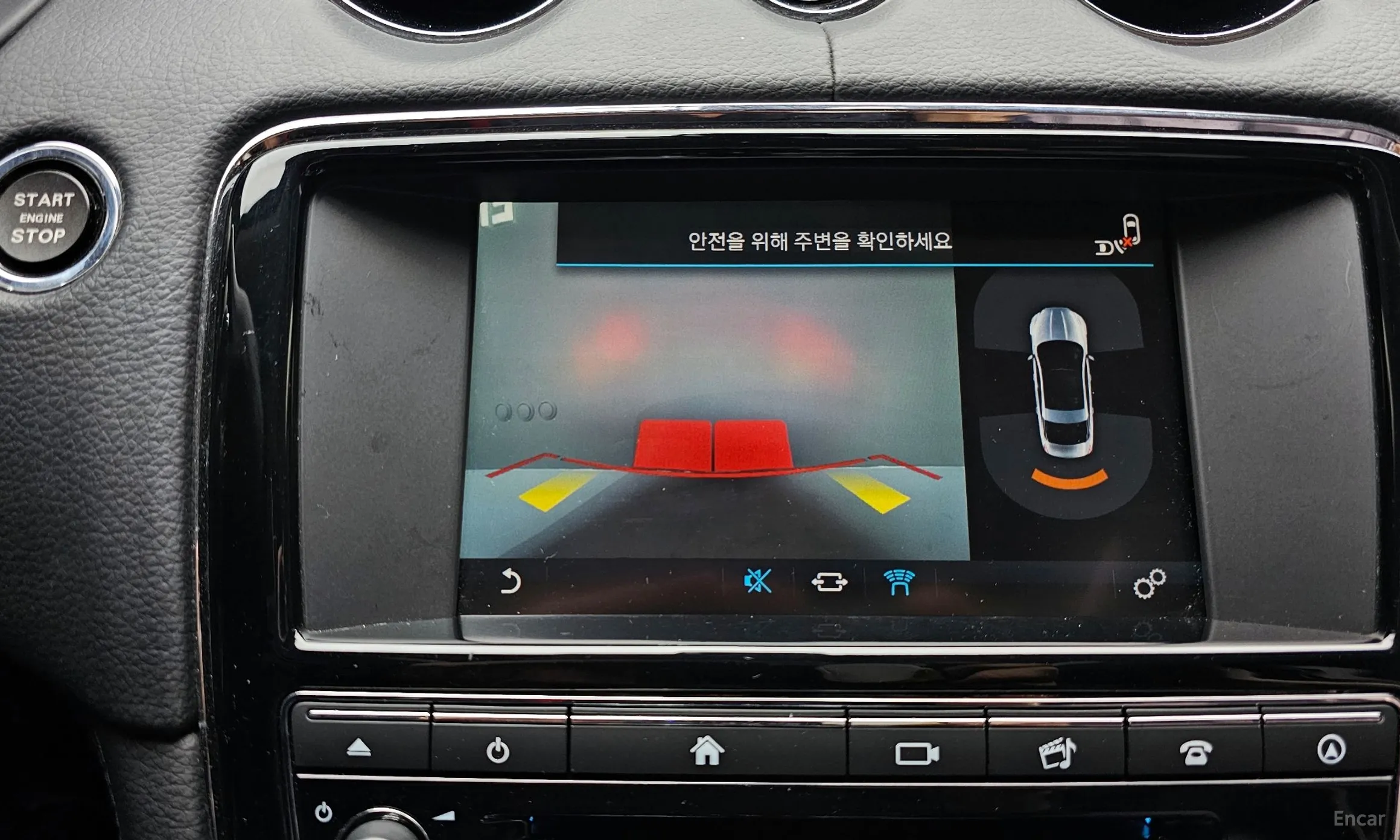 Jaguar All New XJ превью 15