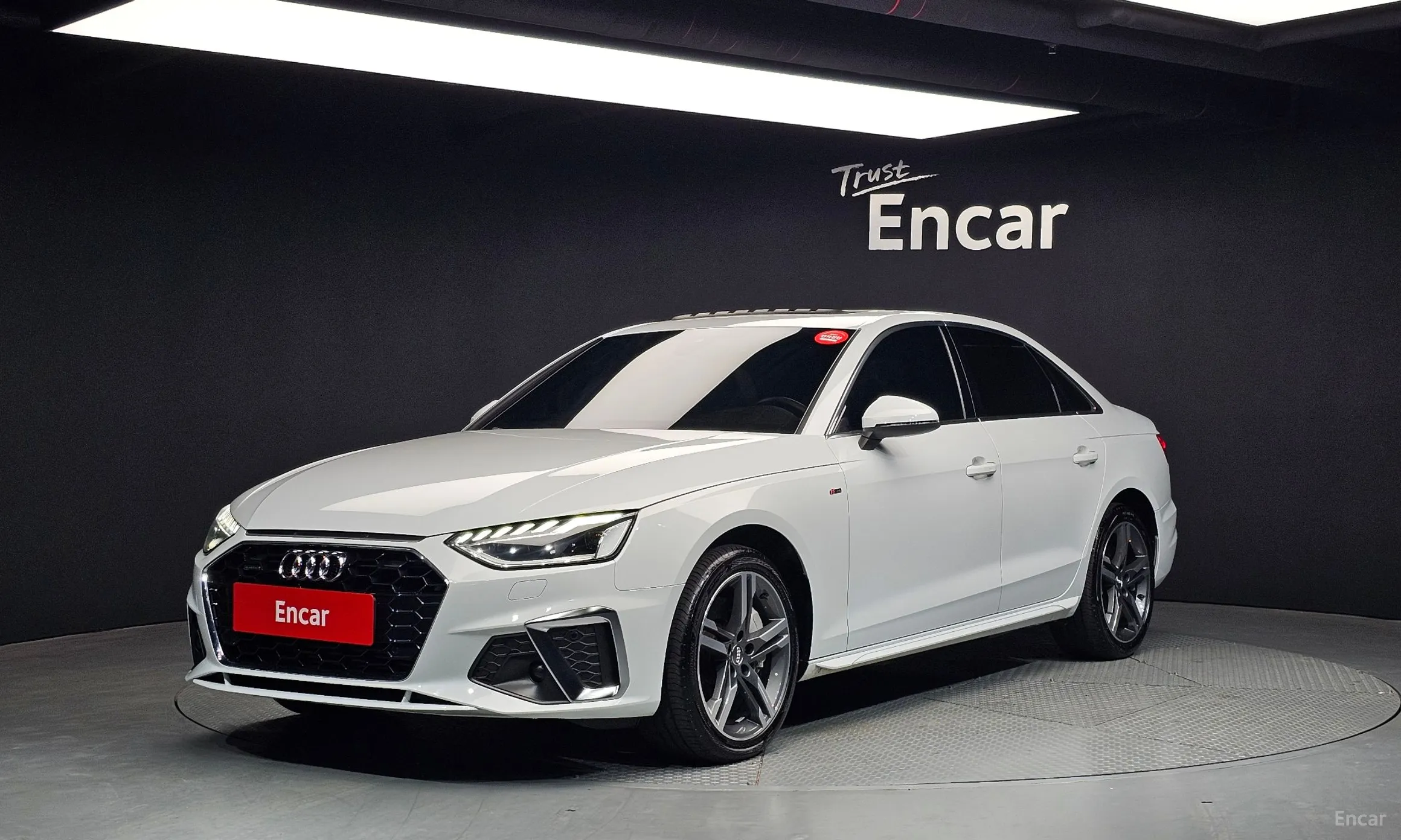 Audi A4 (B9)