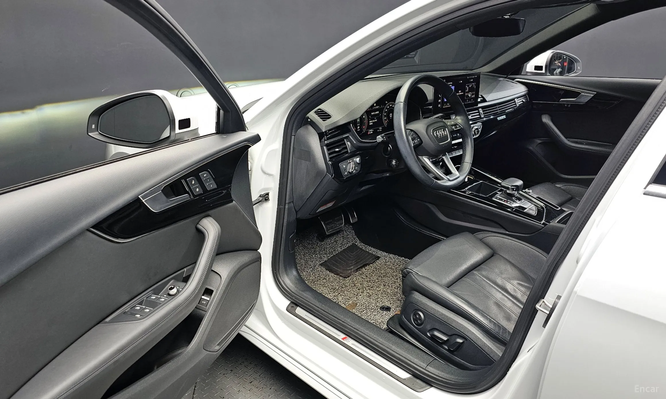 Audi A4 (B9) превью 11