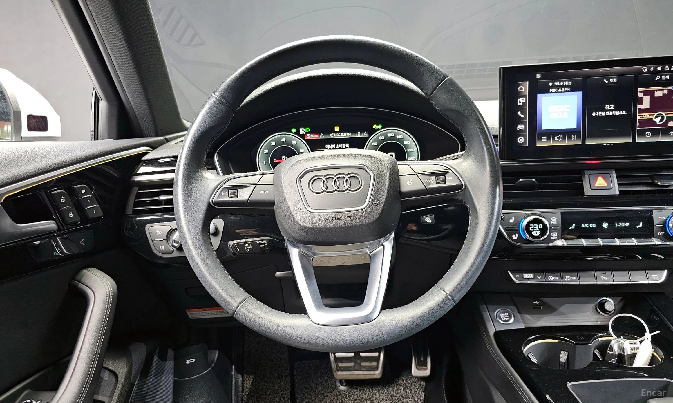 Audi A4 (B9) превью 13