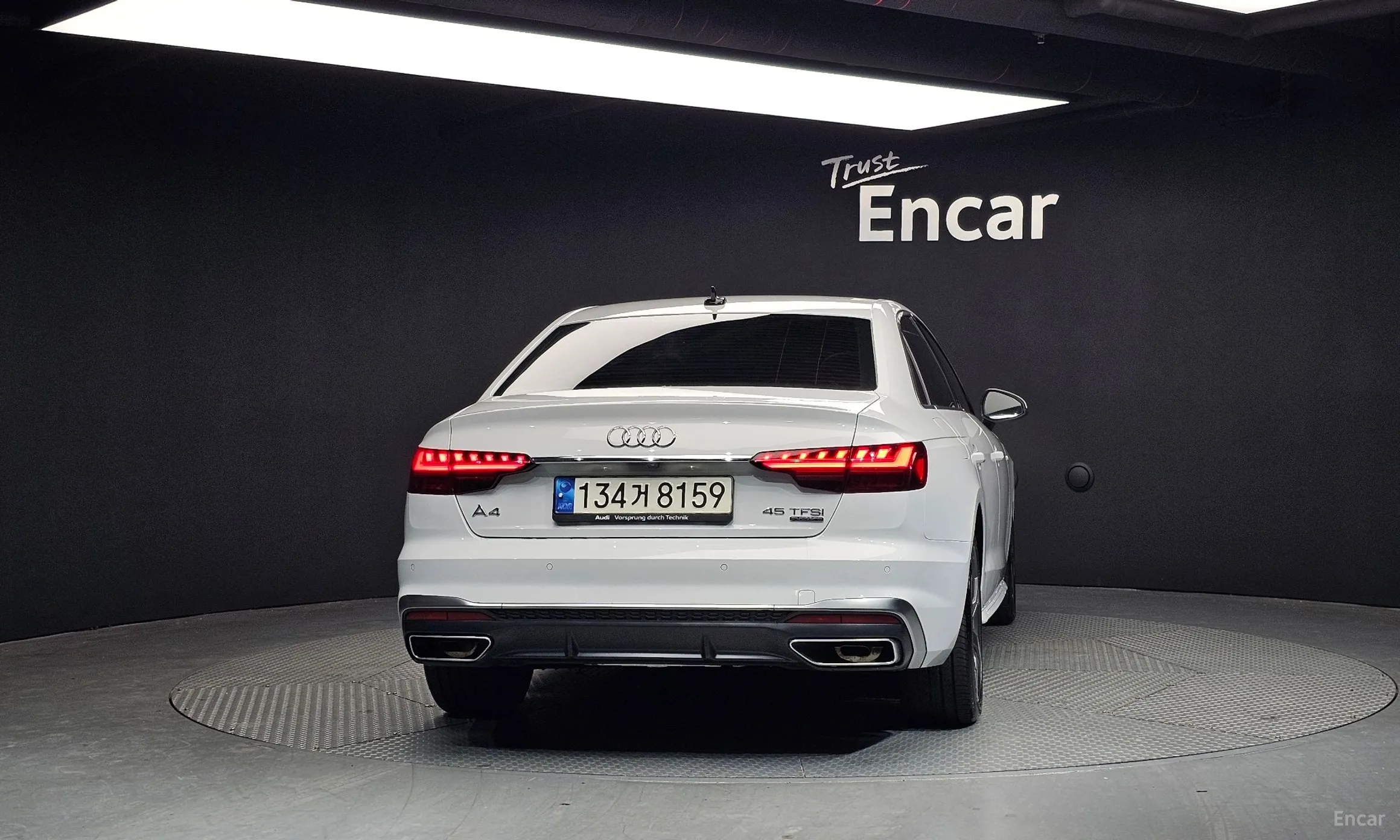Audi A4 (B9) превью 4