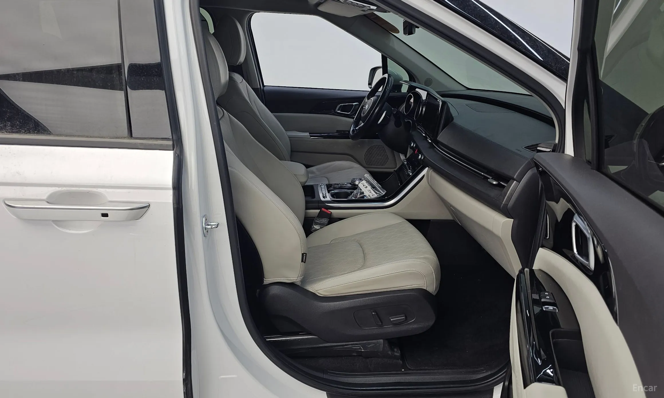 Kia Carnival Gen 4 превью 11