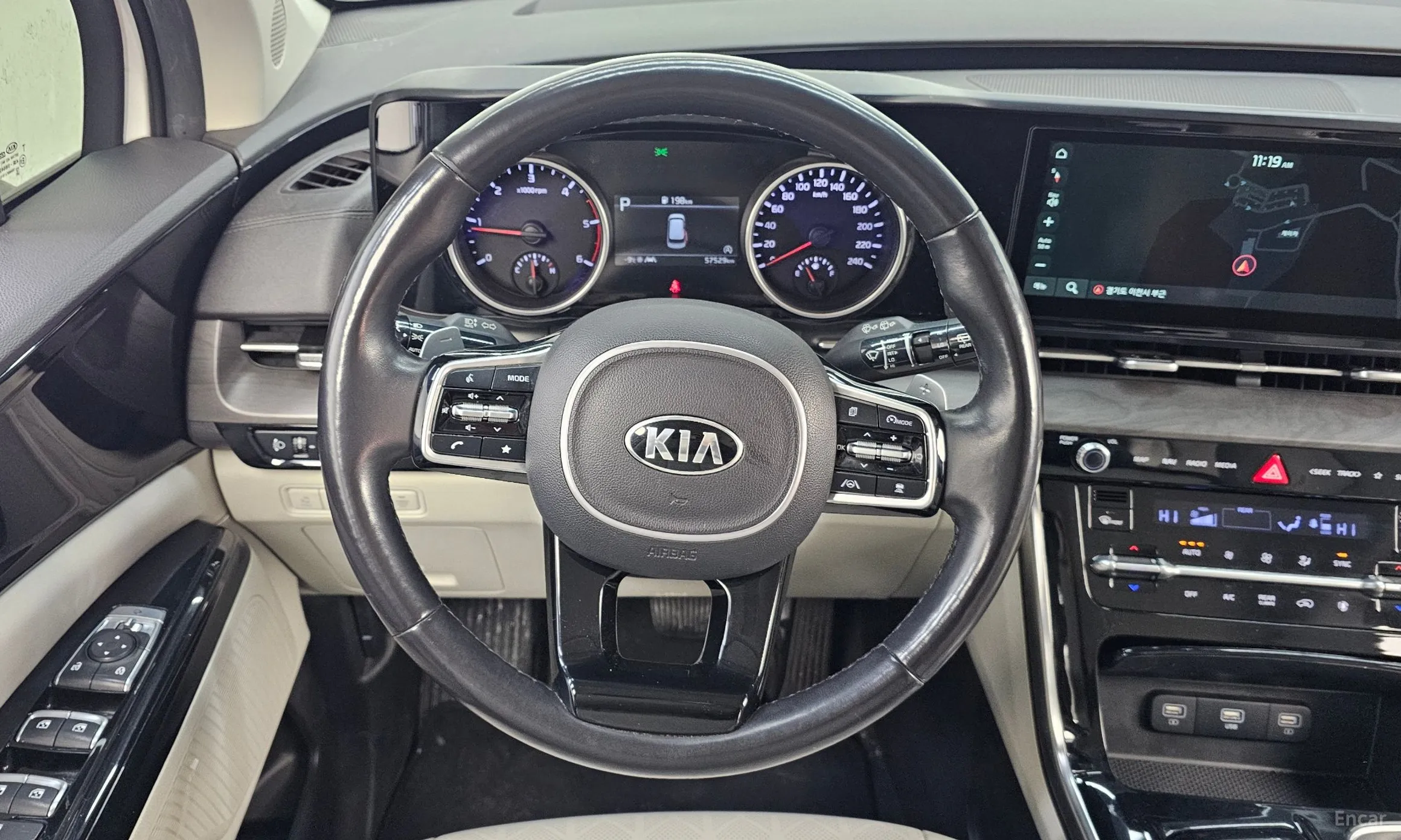 Kia Carnival Gen 4 превью 14