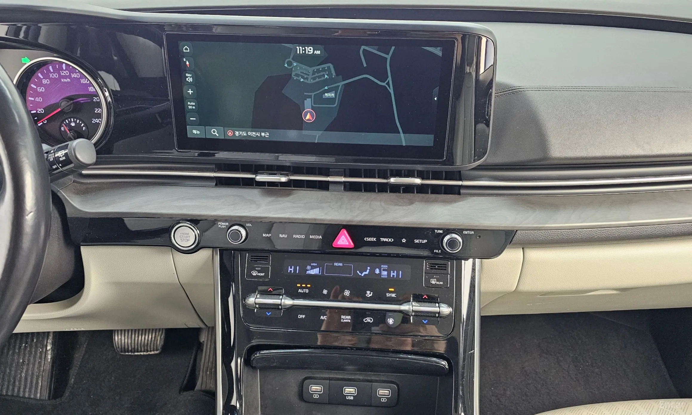 Kia Carnival Gen 4 превью 16