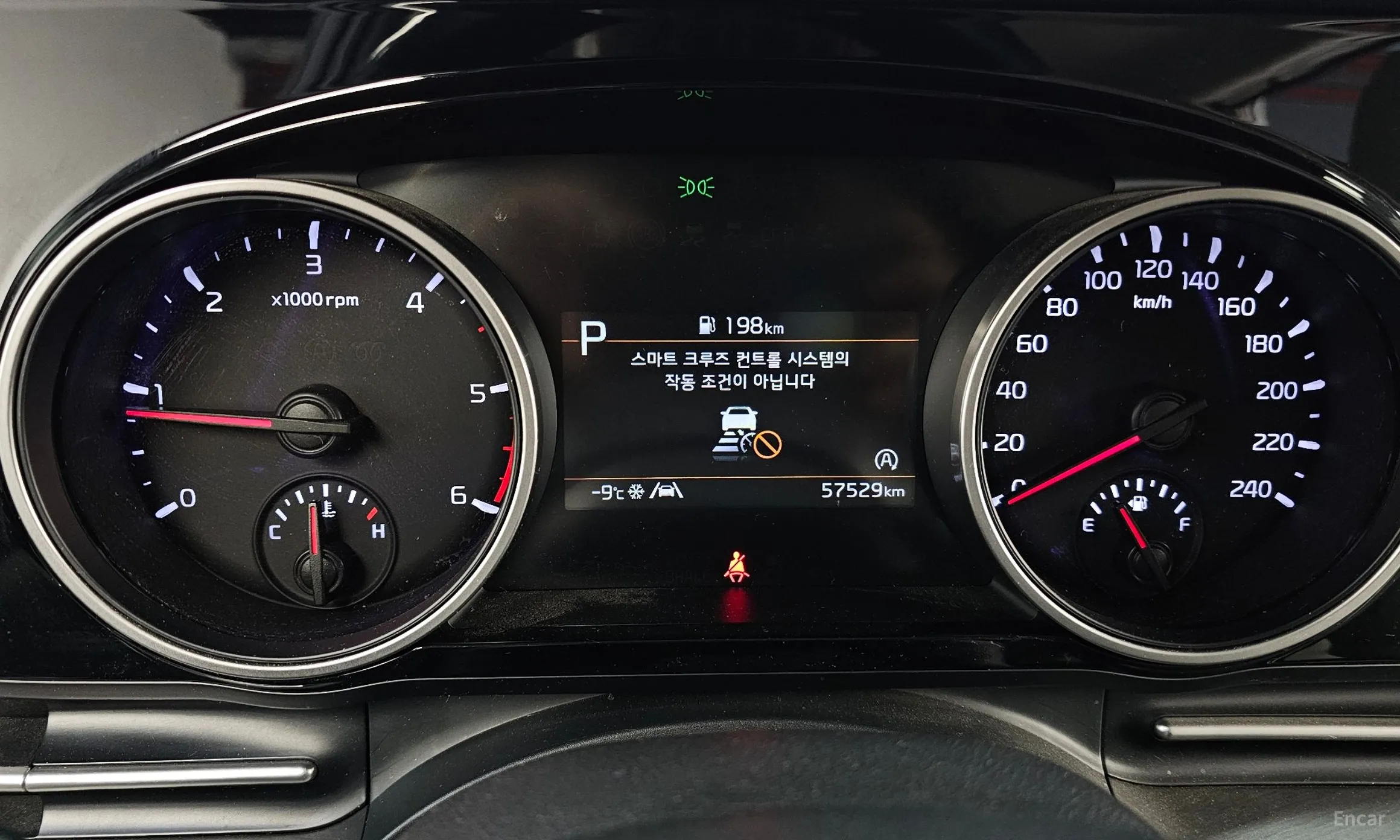 Kia Carnival Gen 4 превью 8