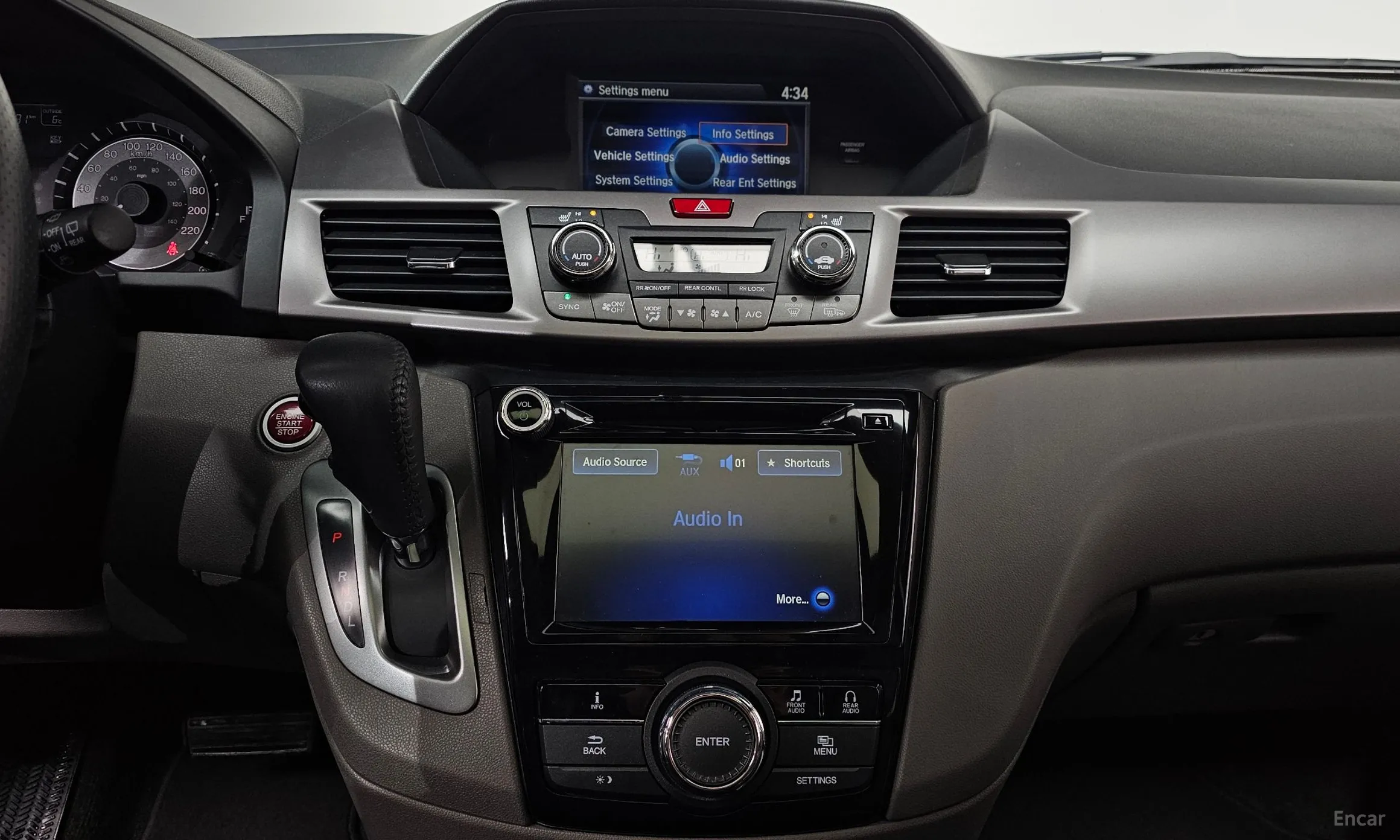 Honda Odyssey превью 14