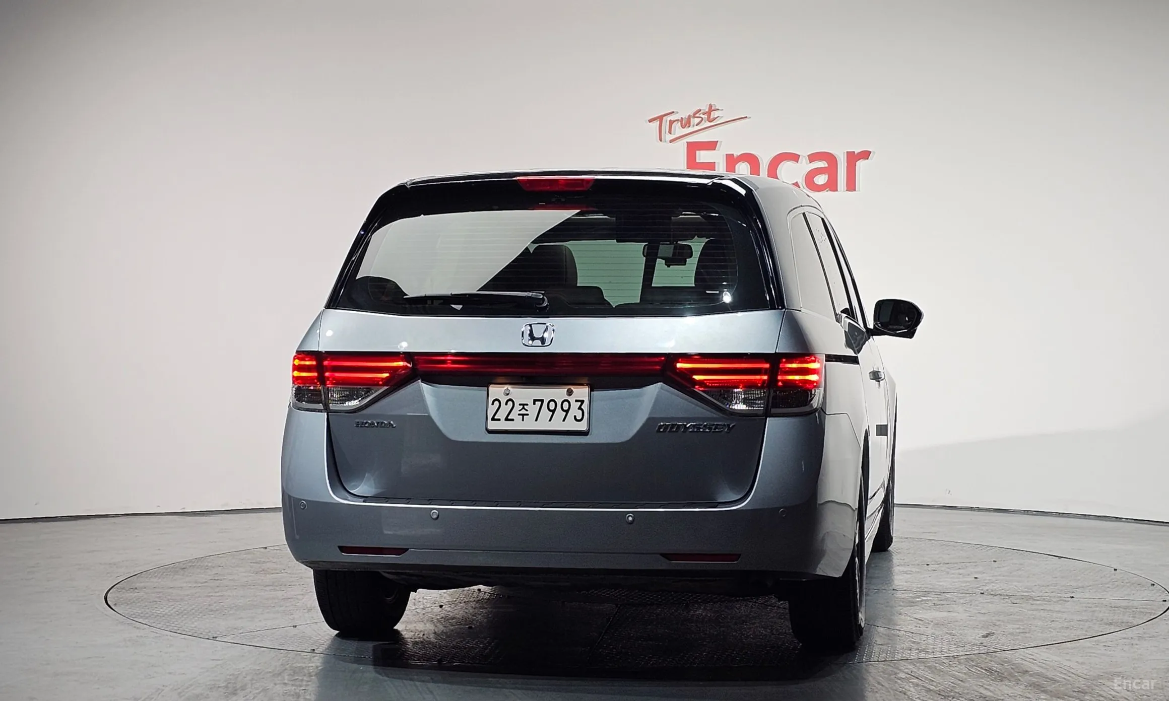 Honda Odyssey превью 4