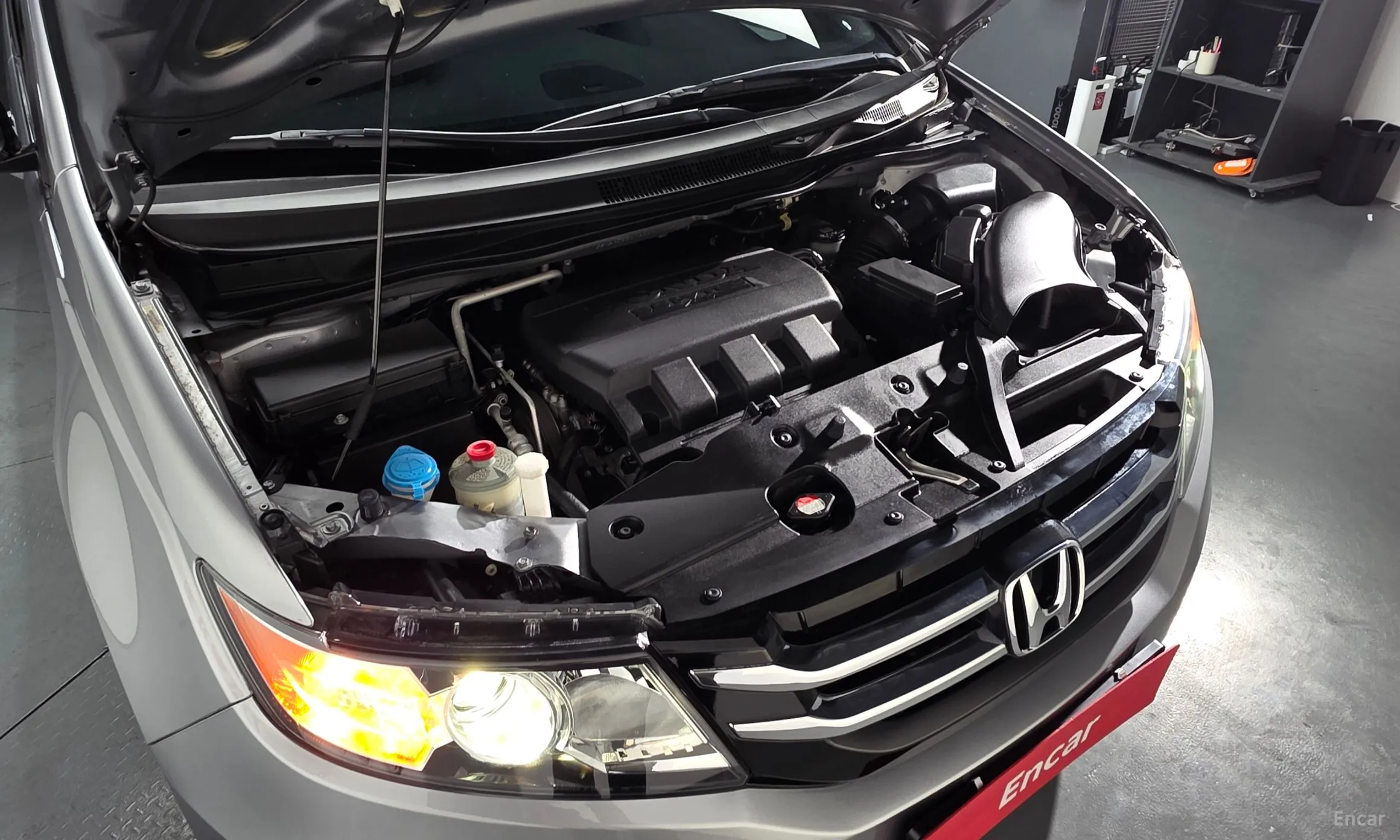 Honda Odyssey превью 6