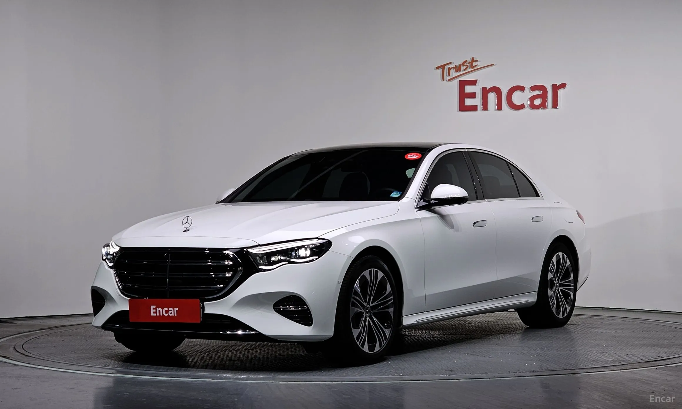 E-Class W214