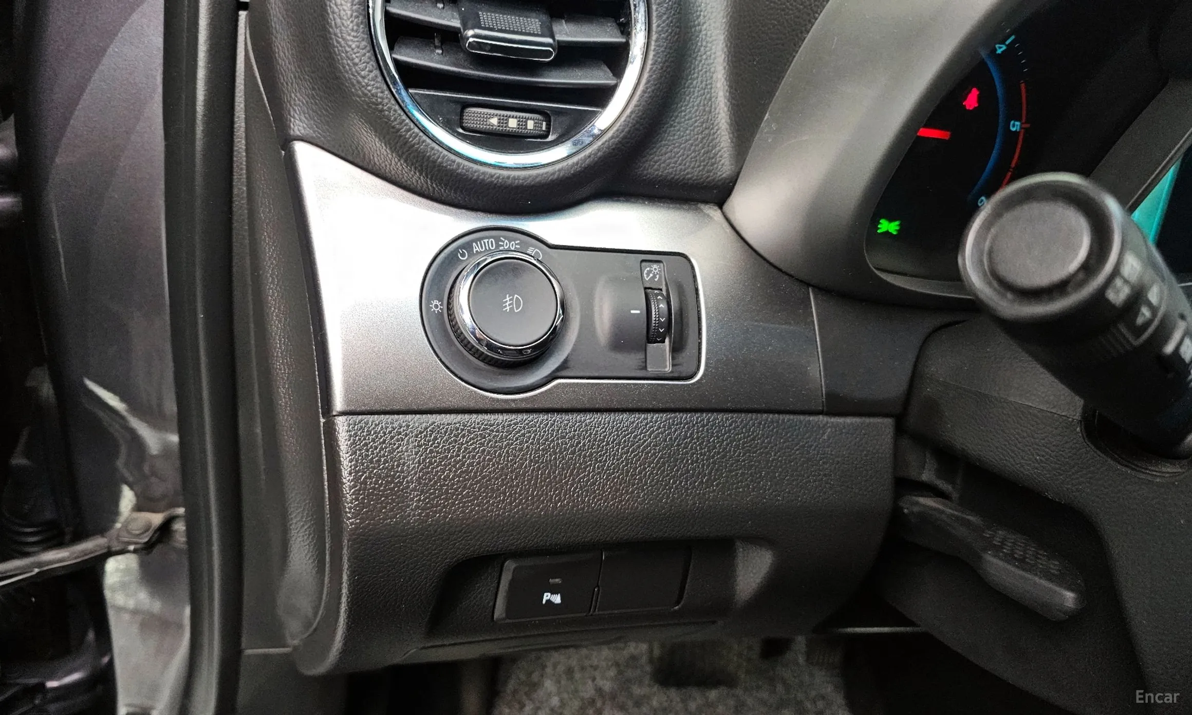 Chevrolet (GM Daewoo) Orlando превью 14