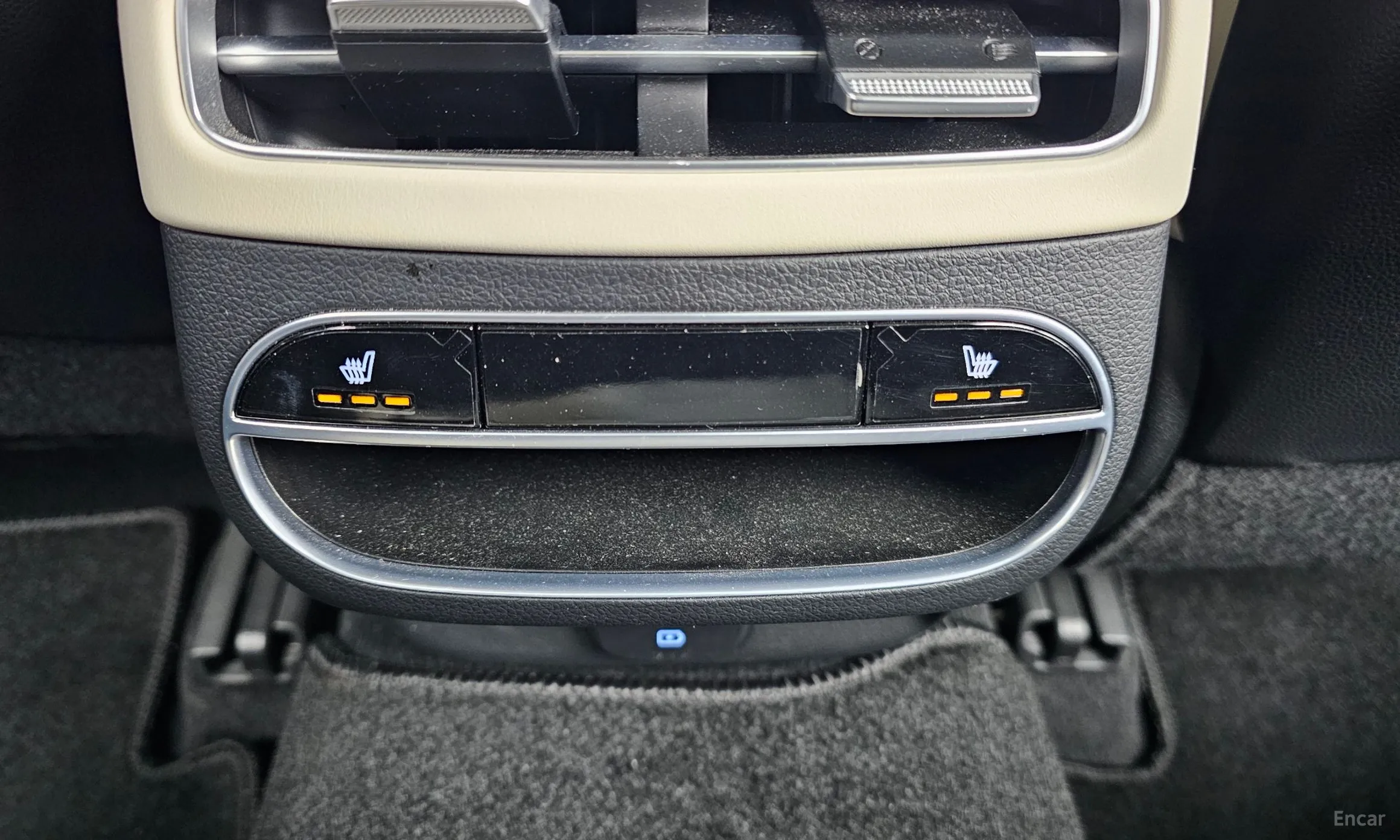 Genesis GV70 превью 18