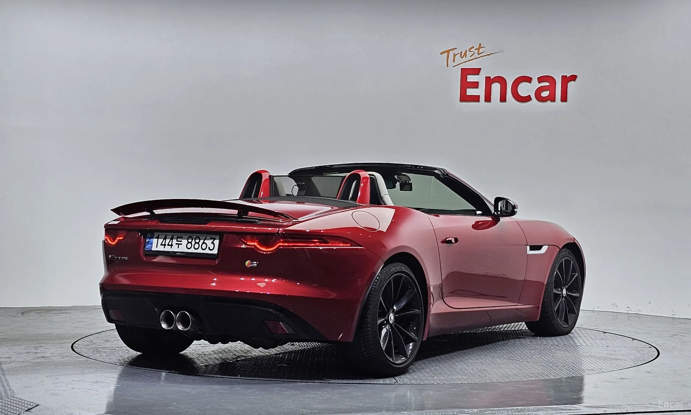 Jaguar F-TYPE