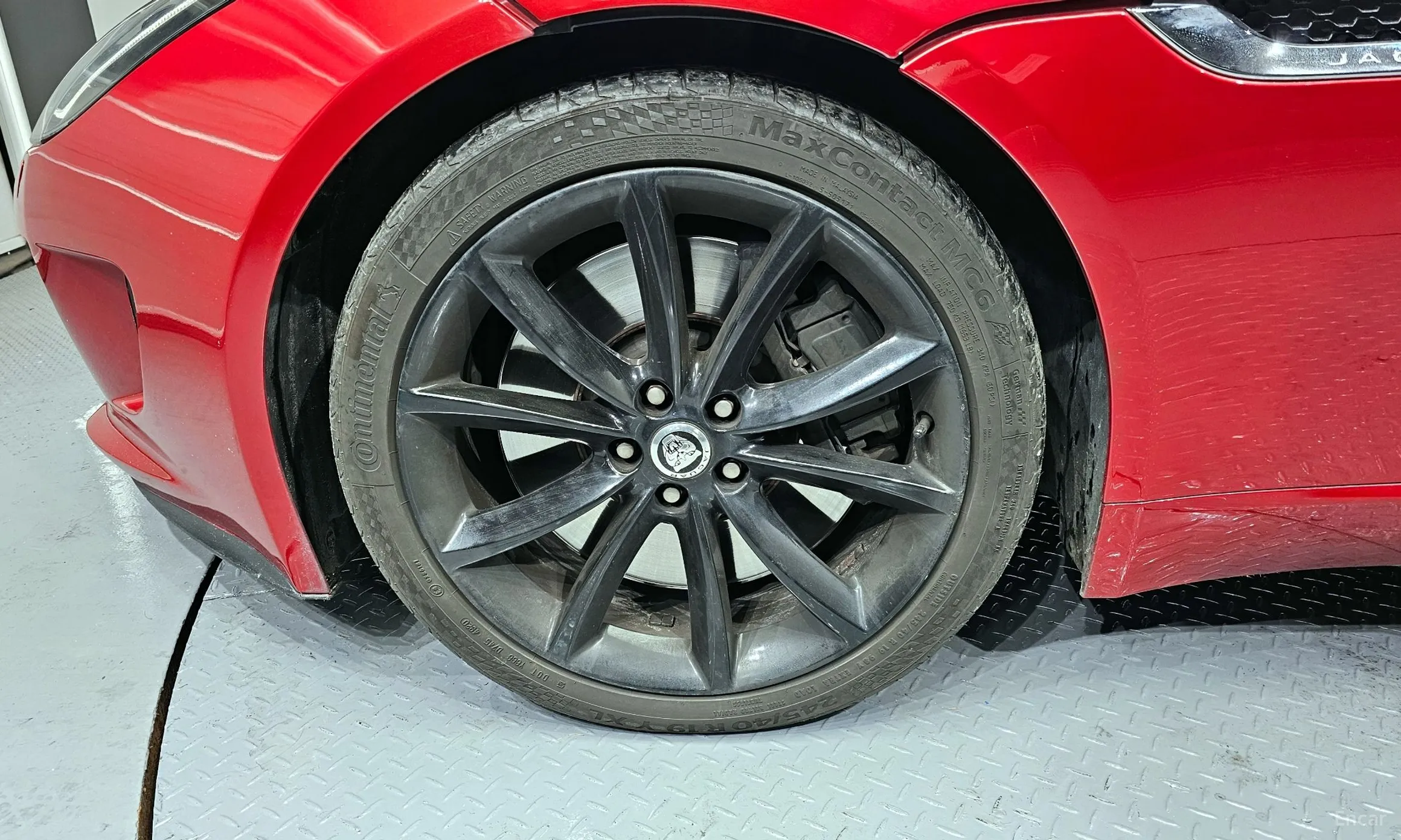 Jaguar F-TYPE превью 5