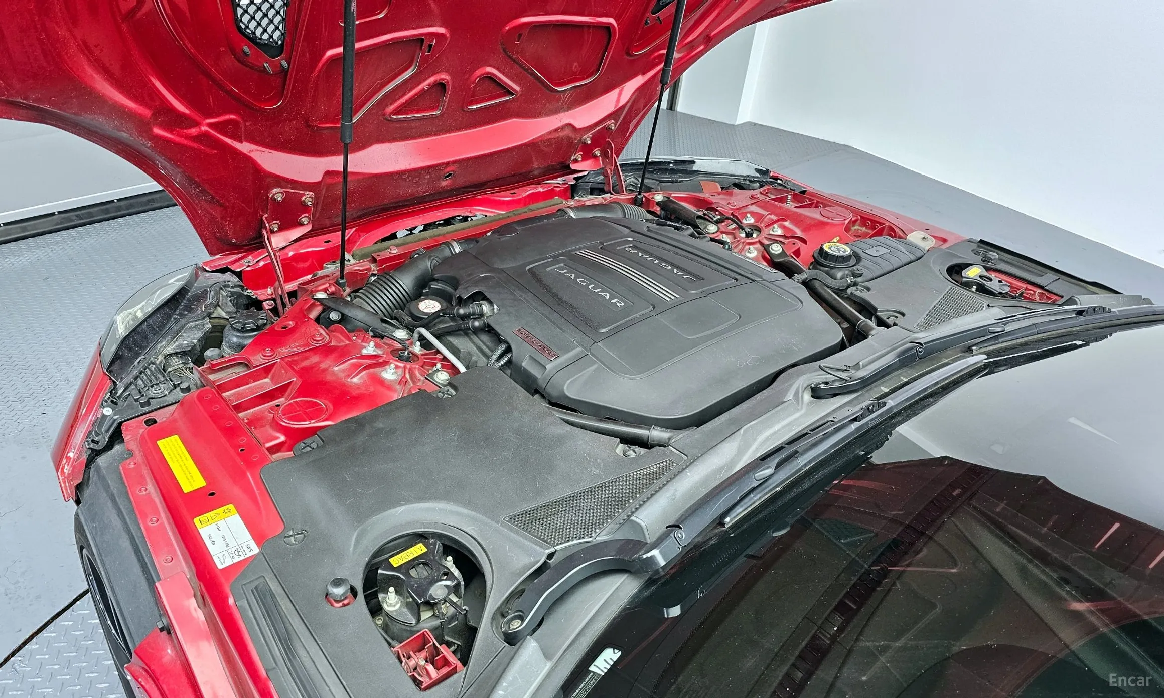 Jaguar F-TYPE превью 6