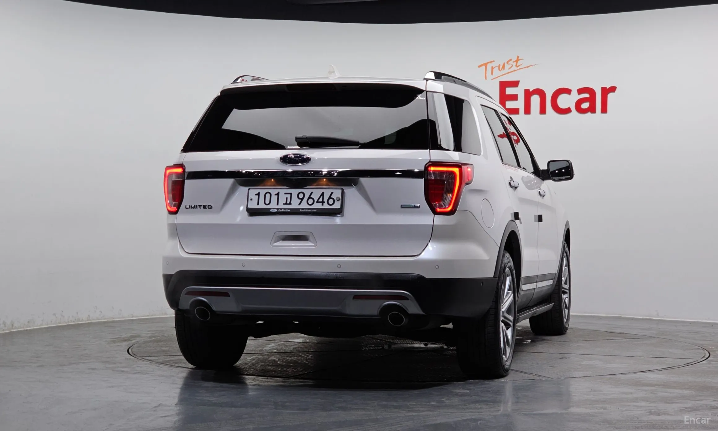 Ford Explorer превью 4