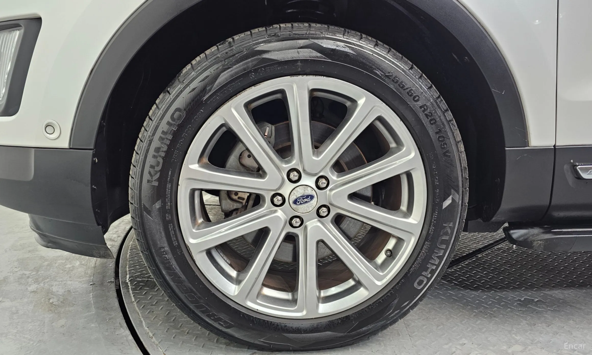 Ford Explorer превью 5