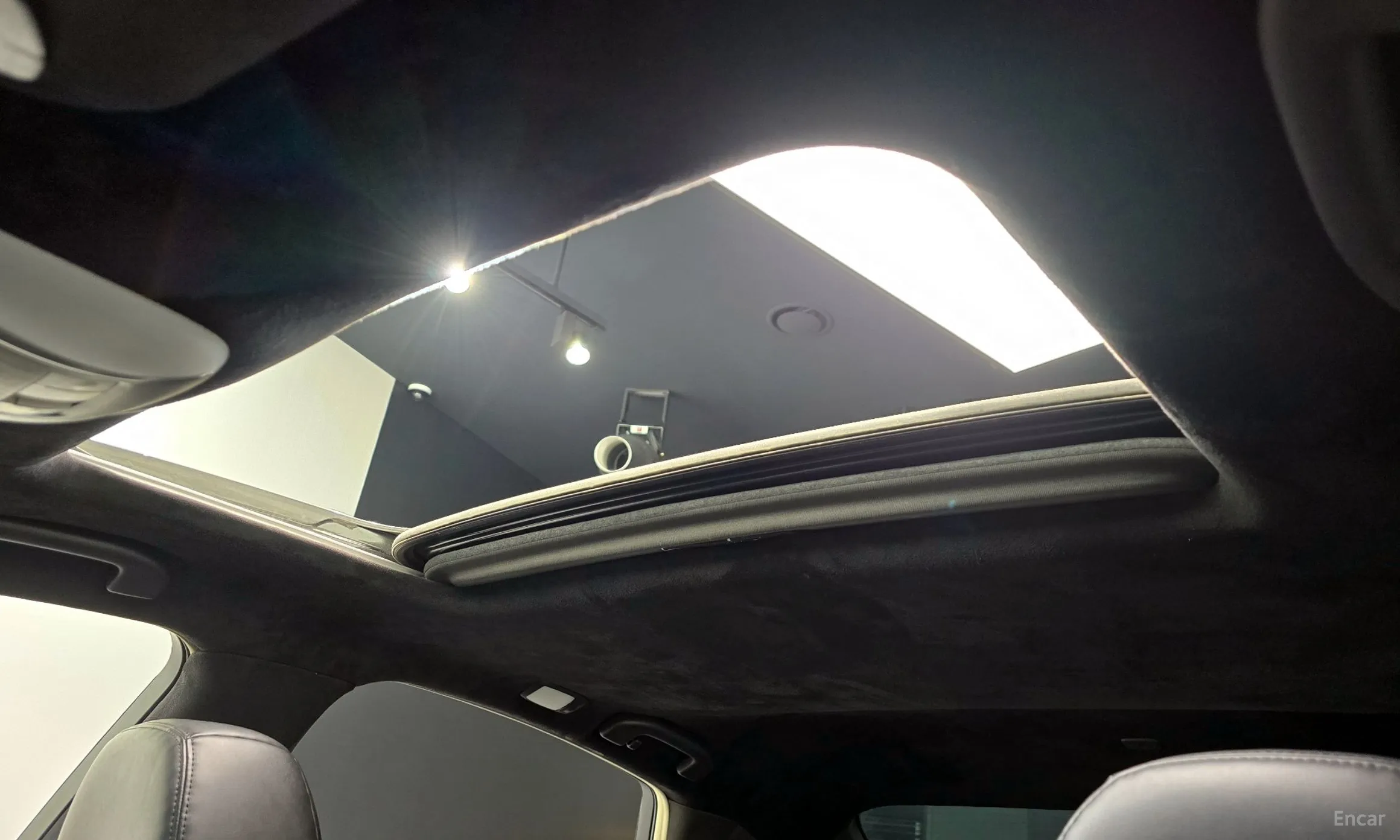 Infiniti Q70 превью 18
