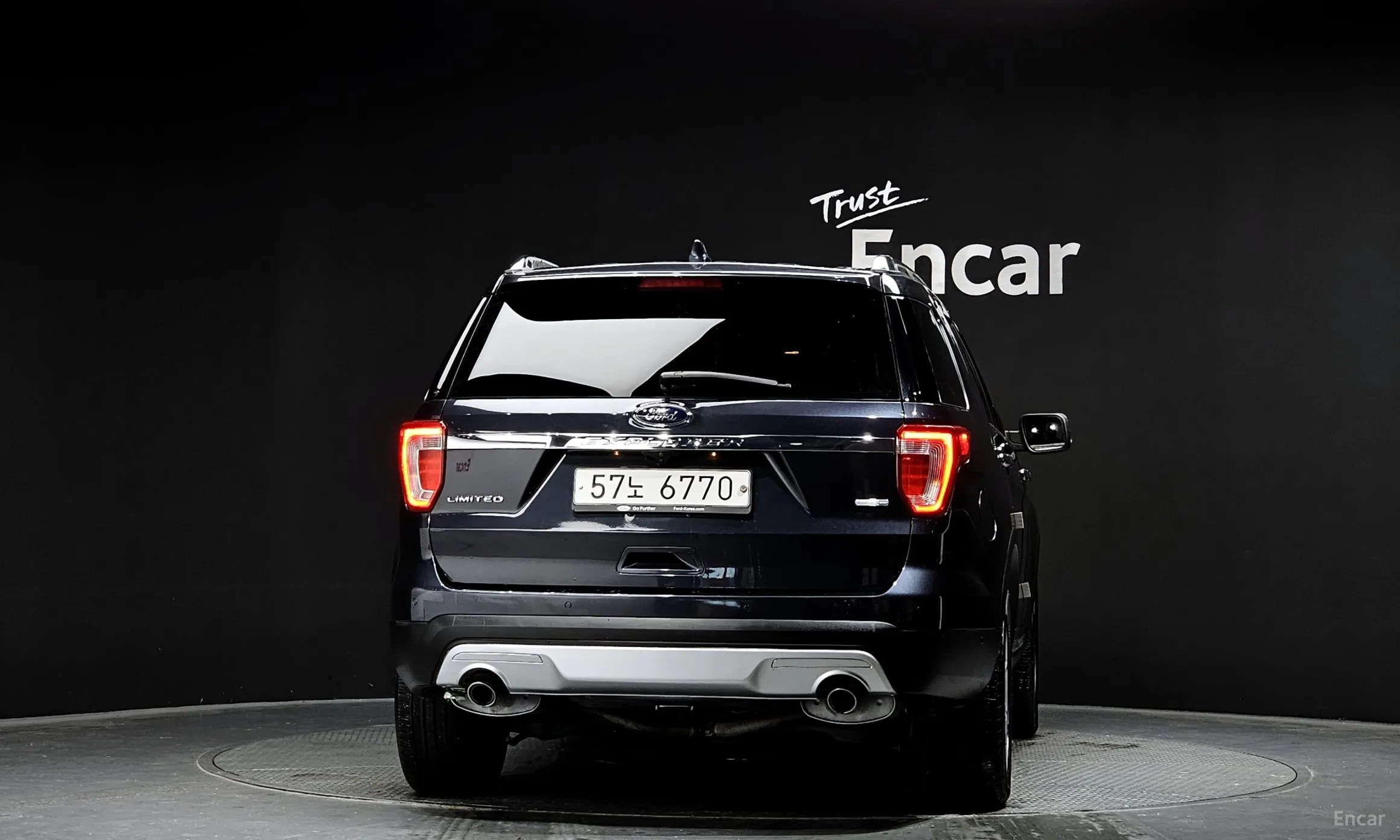 Ford Explorer превью 4