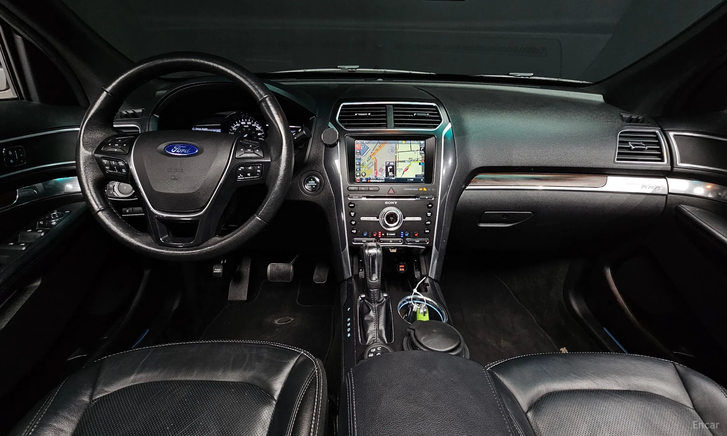 Ford Explorer превью 7