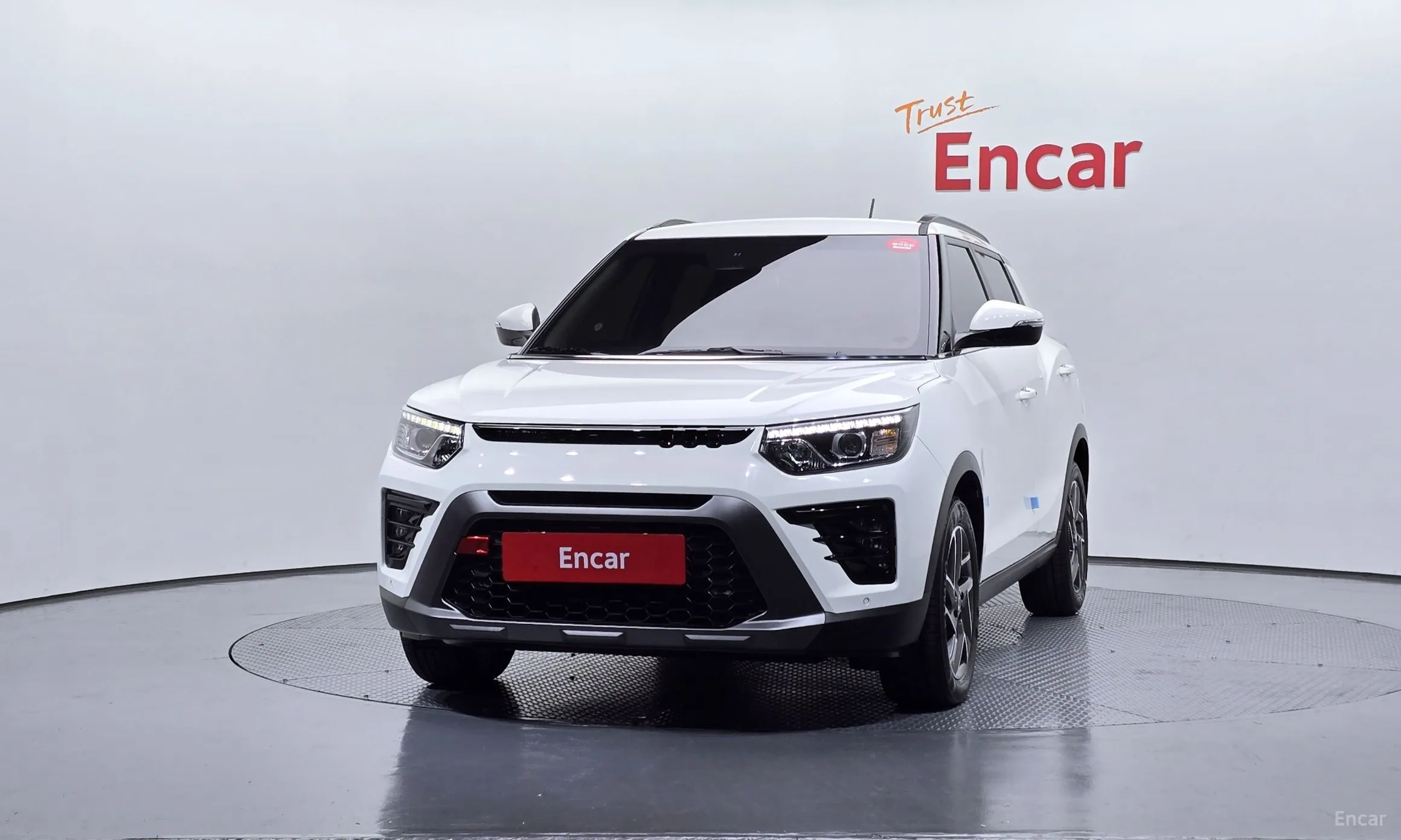 KG Mobility (SsangYong) Tivoli превью 3
