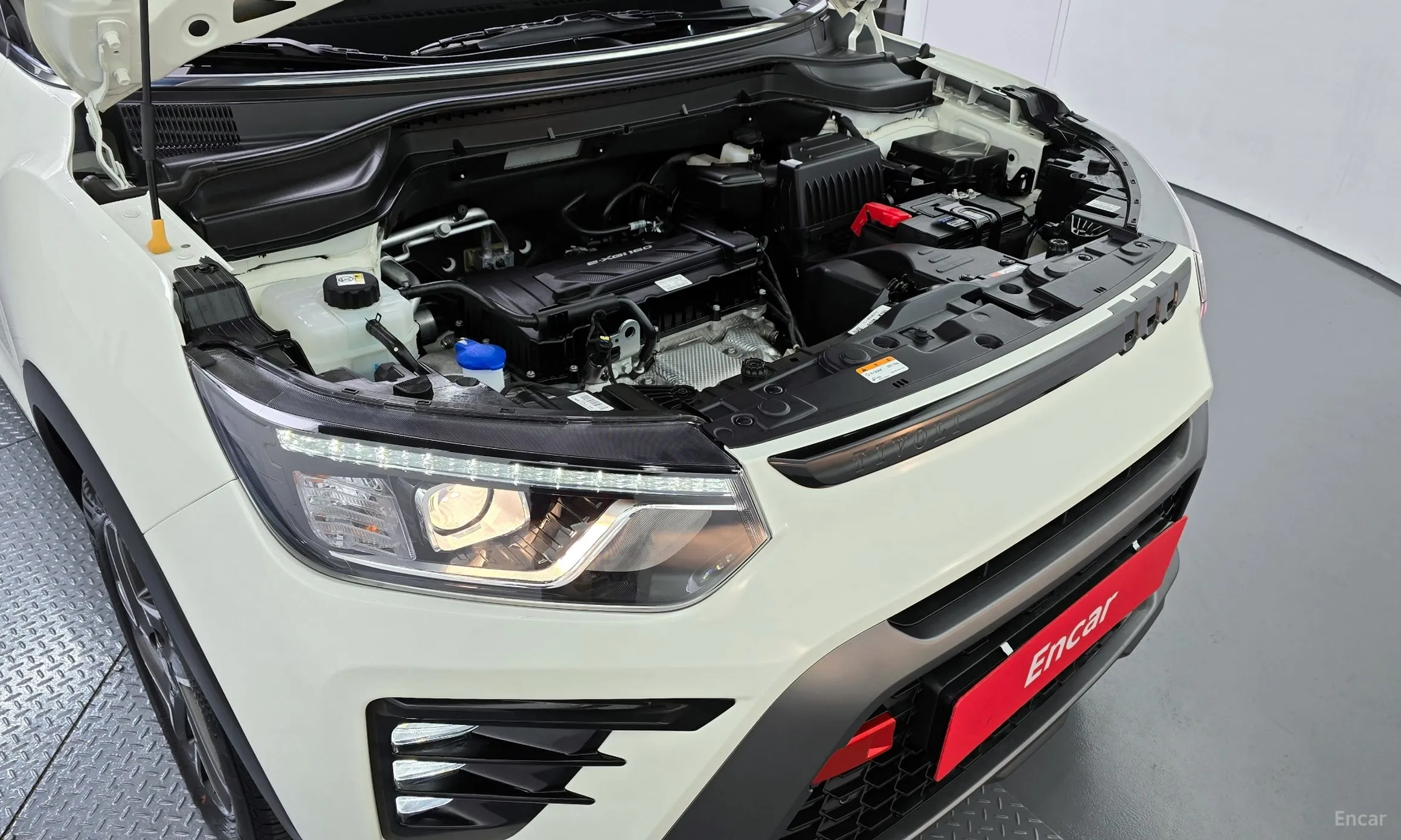 KG Mobility (SsangYong) Tivoli превью 6