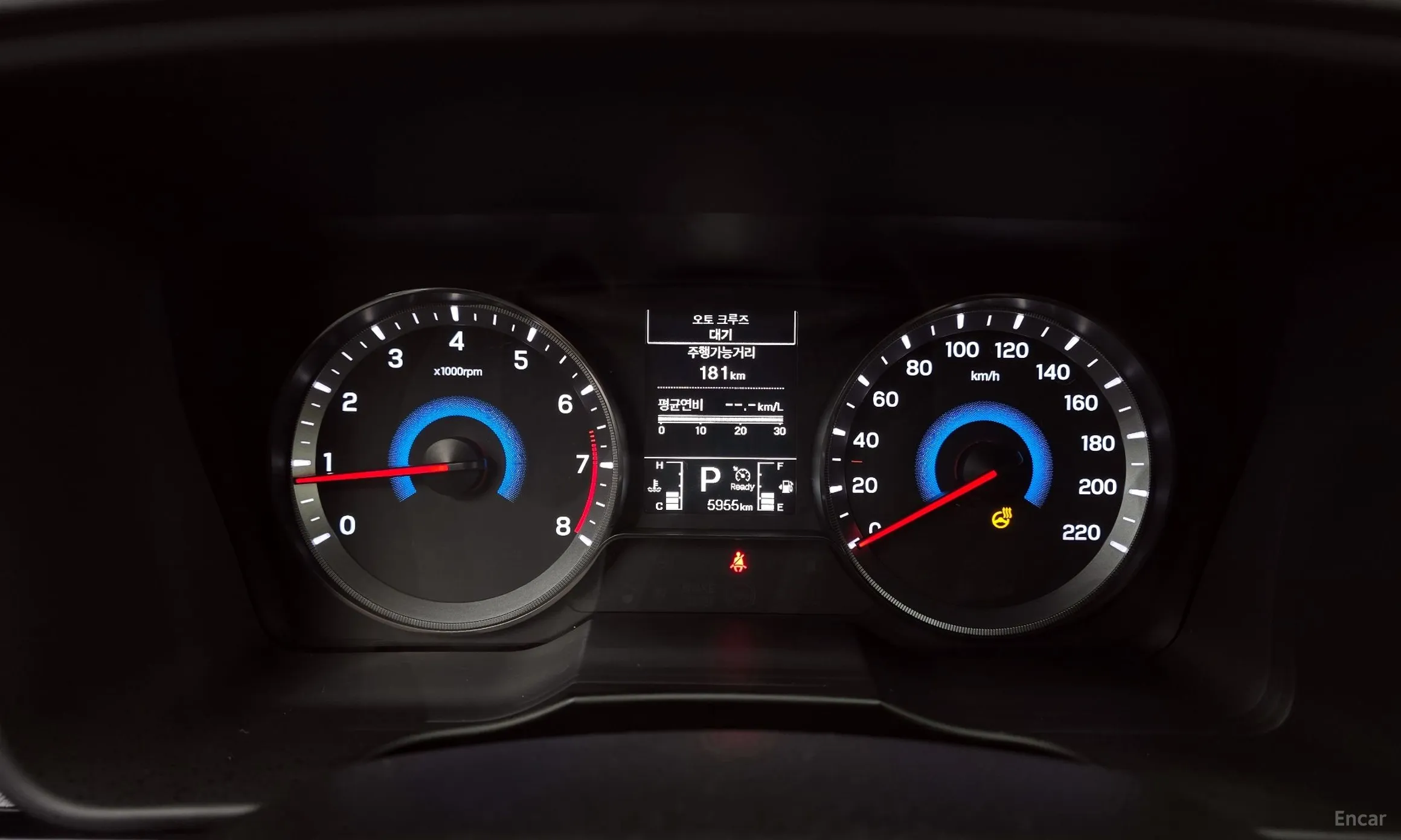 KG Mobility (SsangYong) Tivoli превью 8