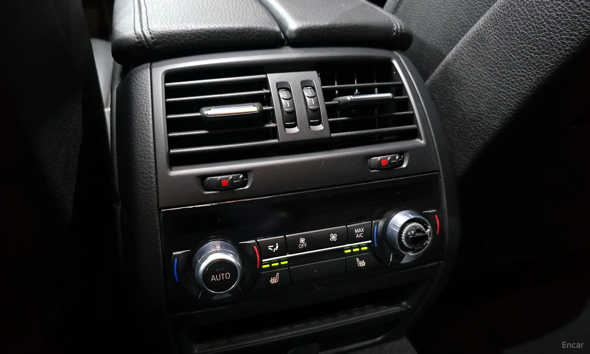 BMW 5 Series (F10) превью 16