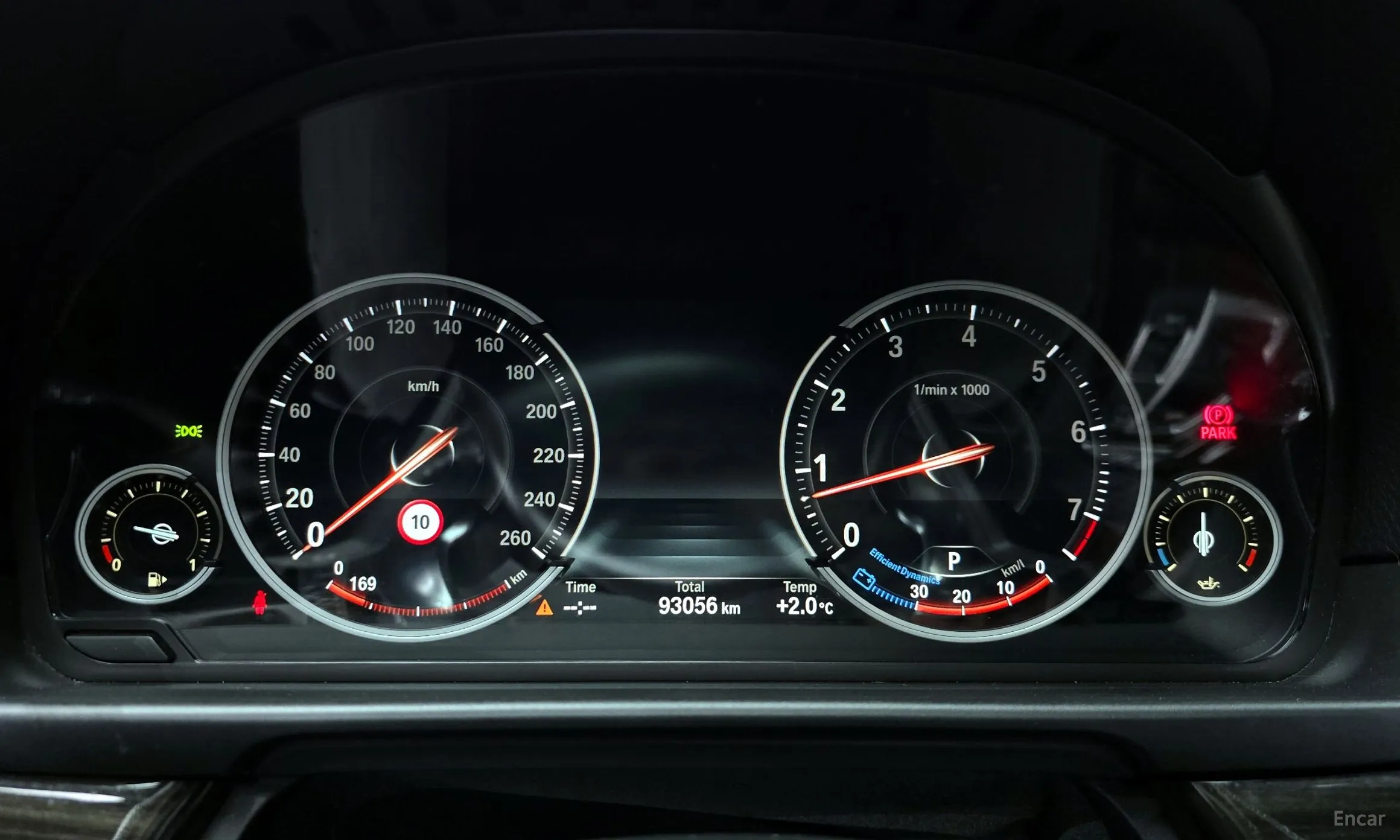 BMW 5 Series (F10) превью 8