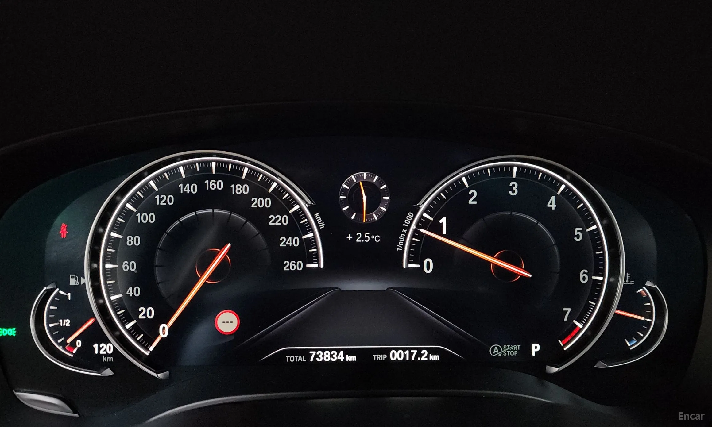 BMW 5 Series (G30) превью 8