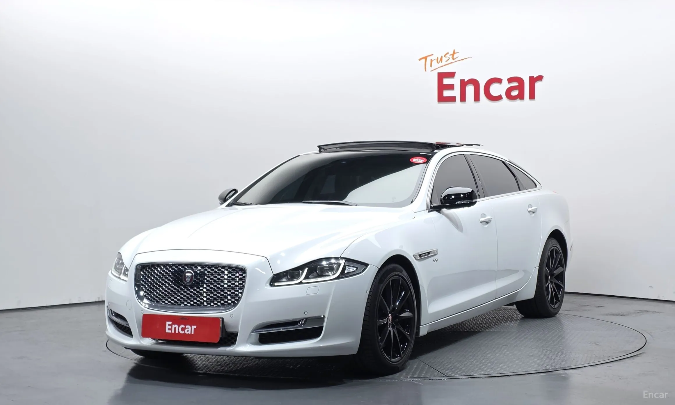 Jaguar All New XJ