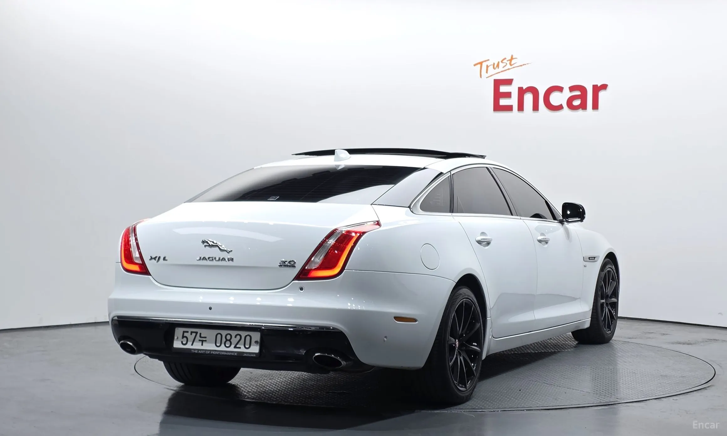 Jaguar All New XJ